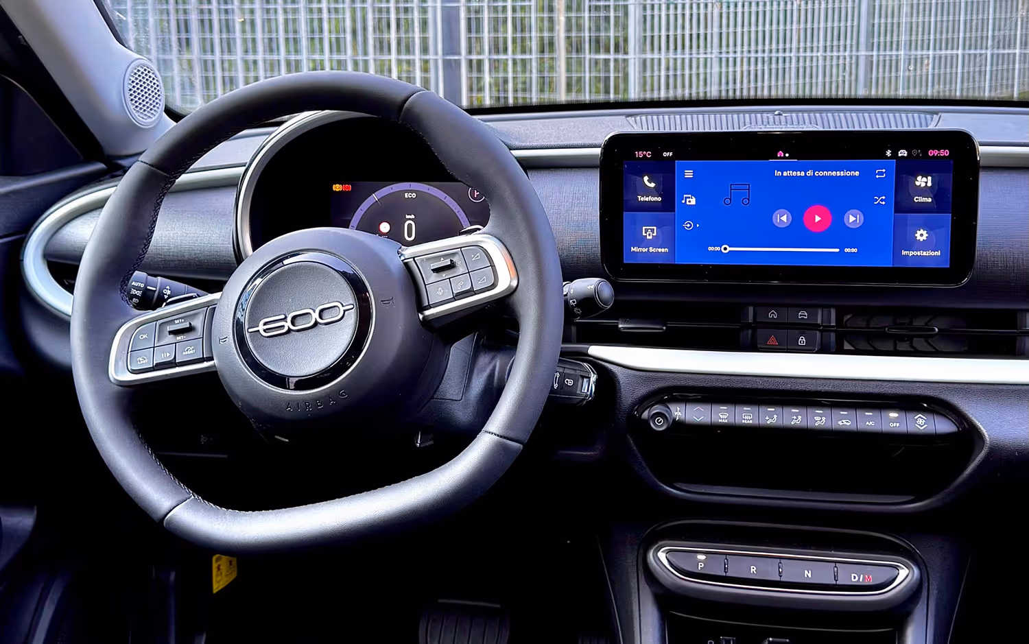 Rent car in Como. New Fiat 600