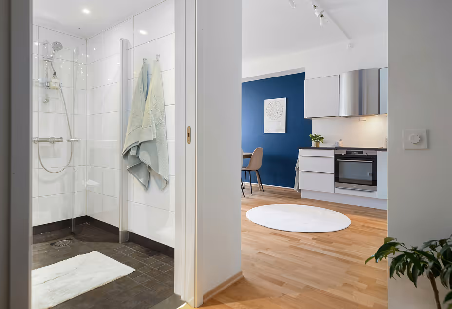 Rent an apartment in Como, Italy