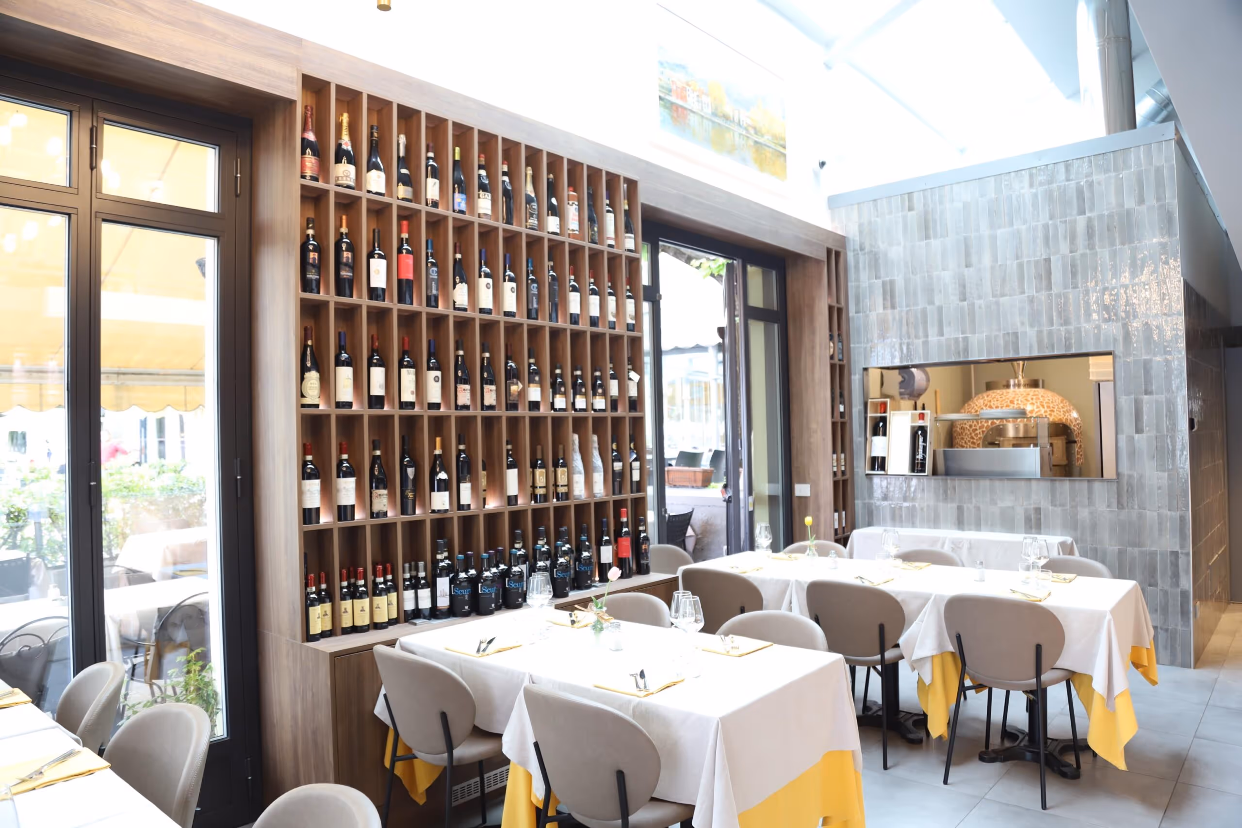 Cervo restaurant, Como, Italy