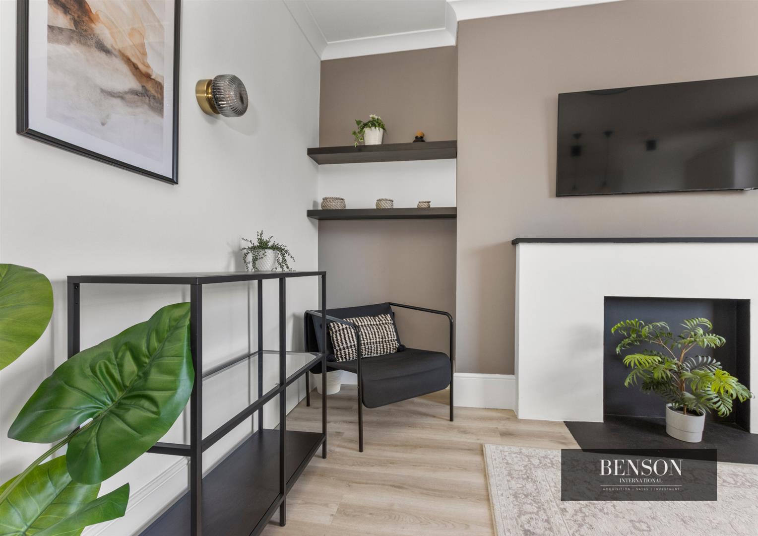 Flat D, 107, Shirland Road