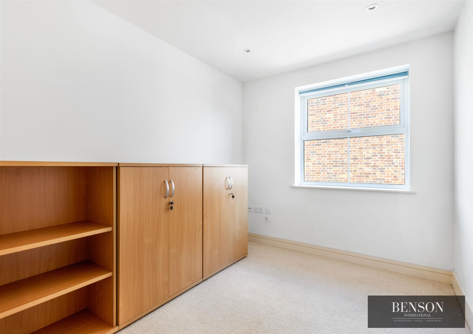 Flat 6, Grasmere Court, Holders Hill Gardens