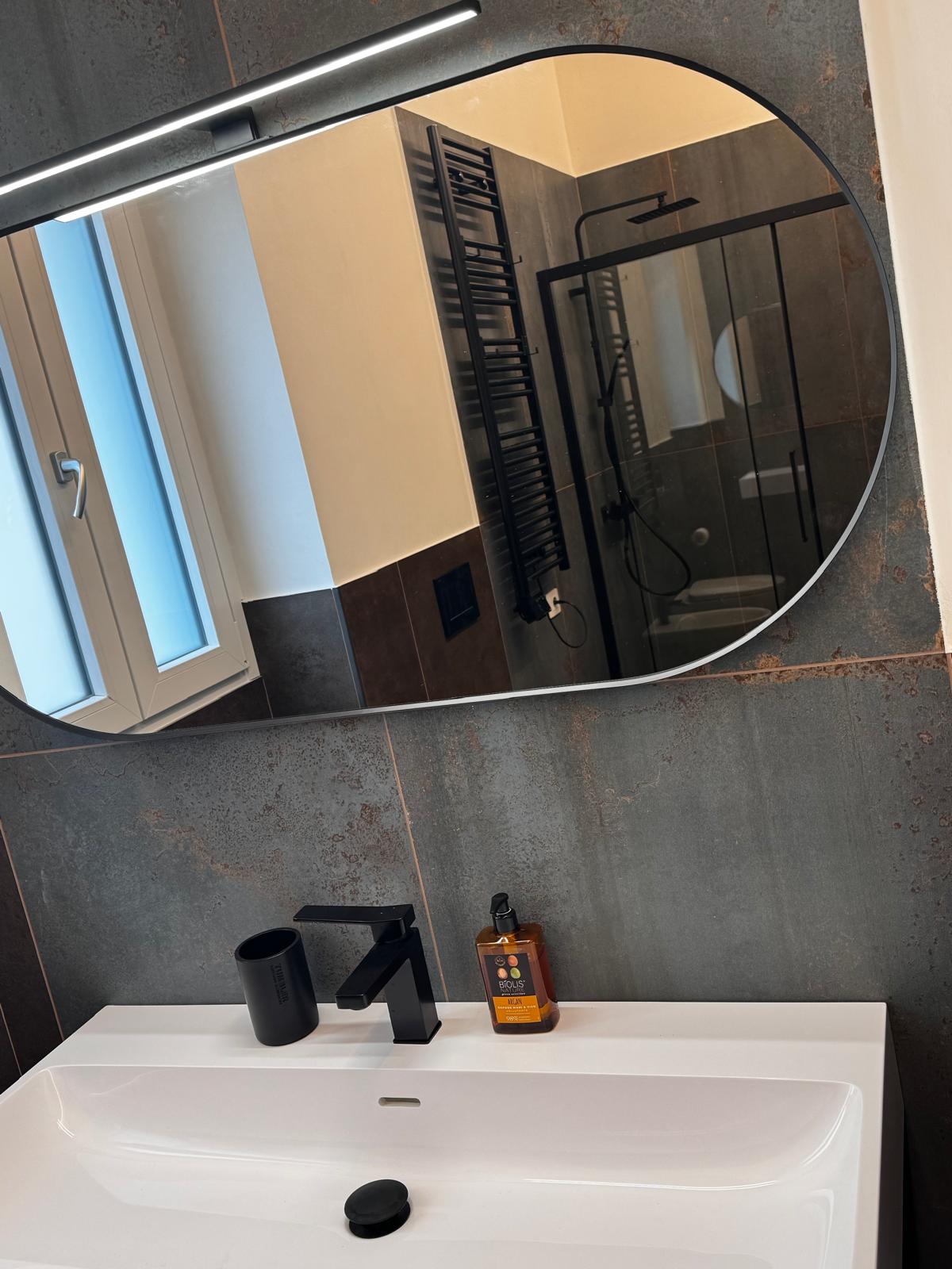 Dettaglio del bagno privato della camera Magnolia.