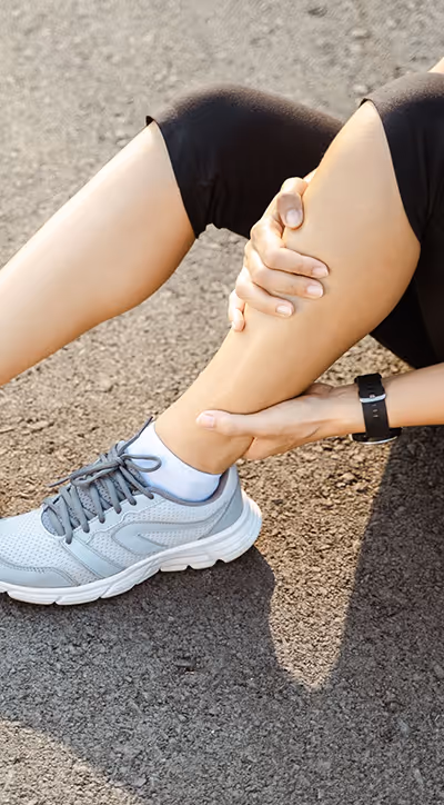 Woman in Los Angeles focuses on chronic pain relief using cutting-edge techniques for strength restoration.