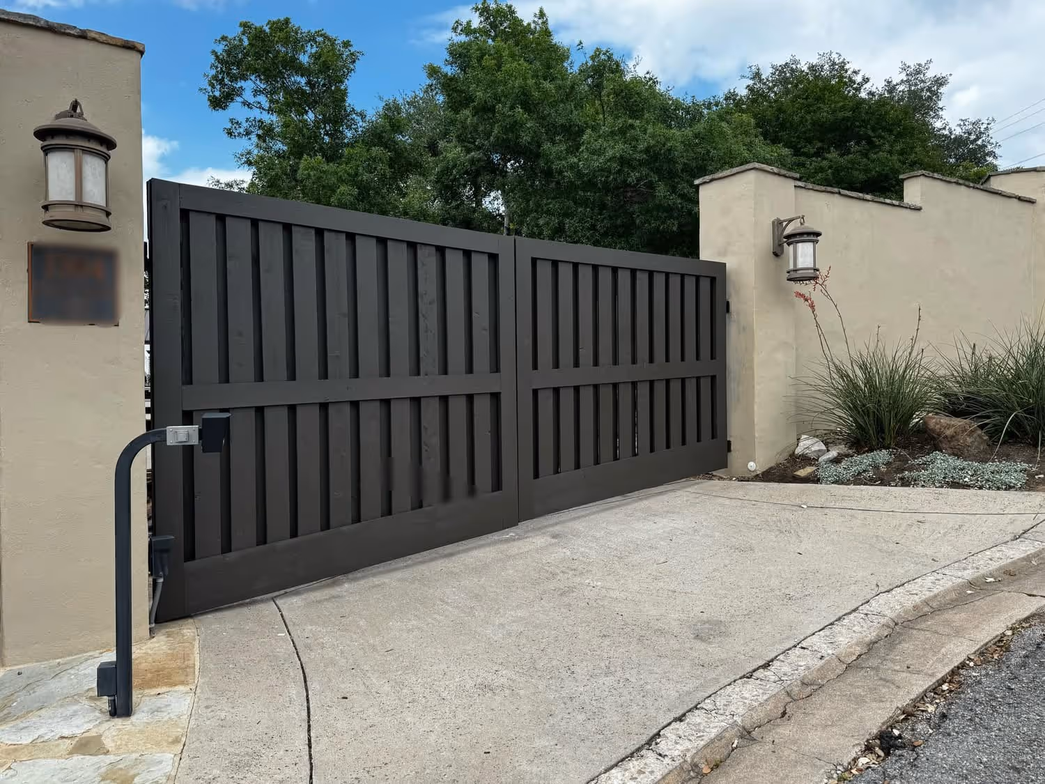 driveway gate