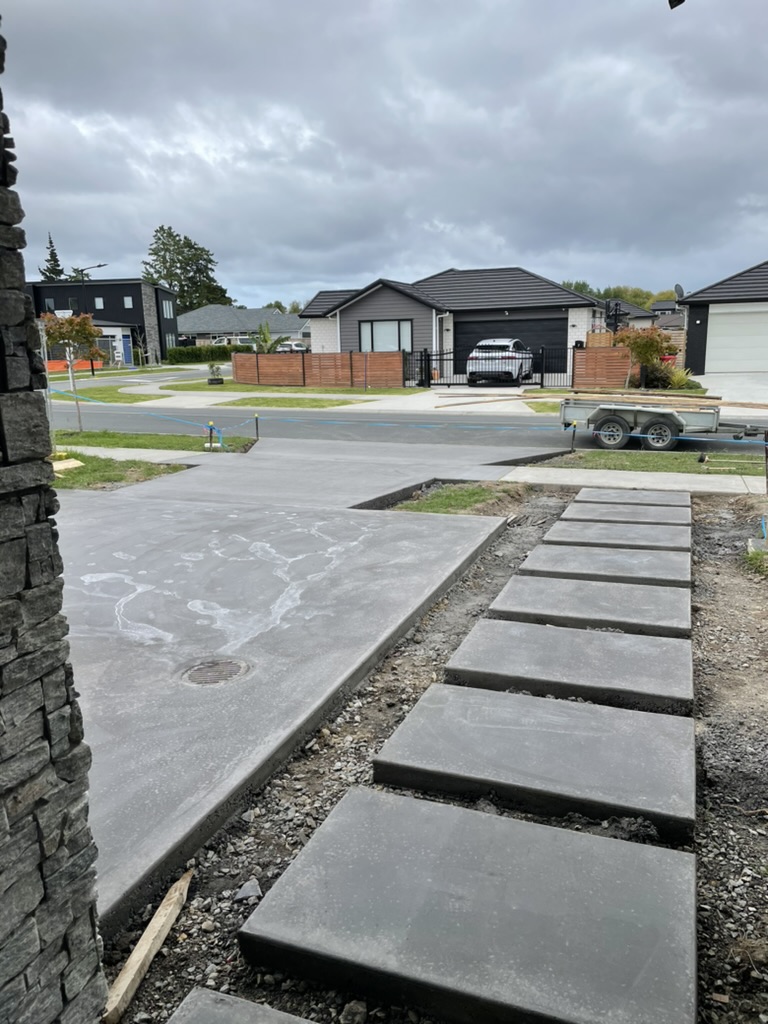 image of customer support interaction (for a plumbing service)