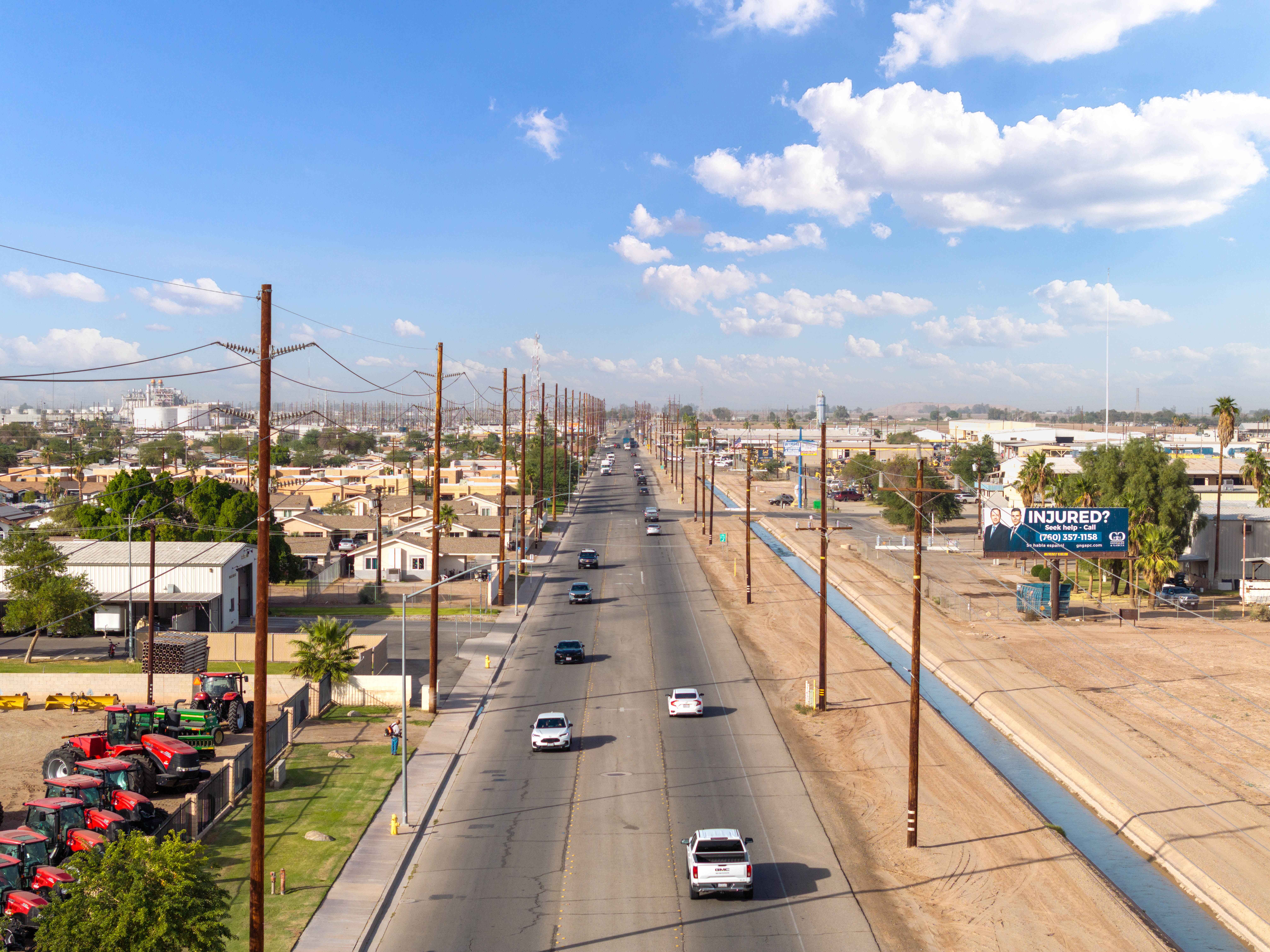 El Centro #301-2 Dogwood Rd North of Ross S Face