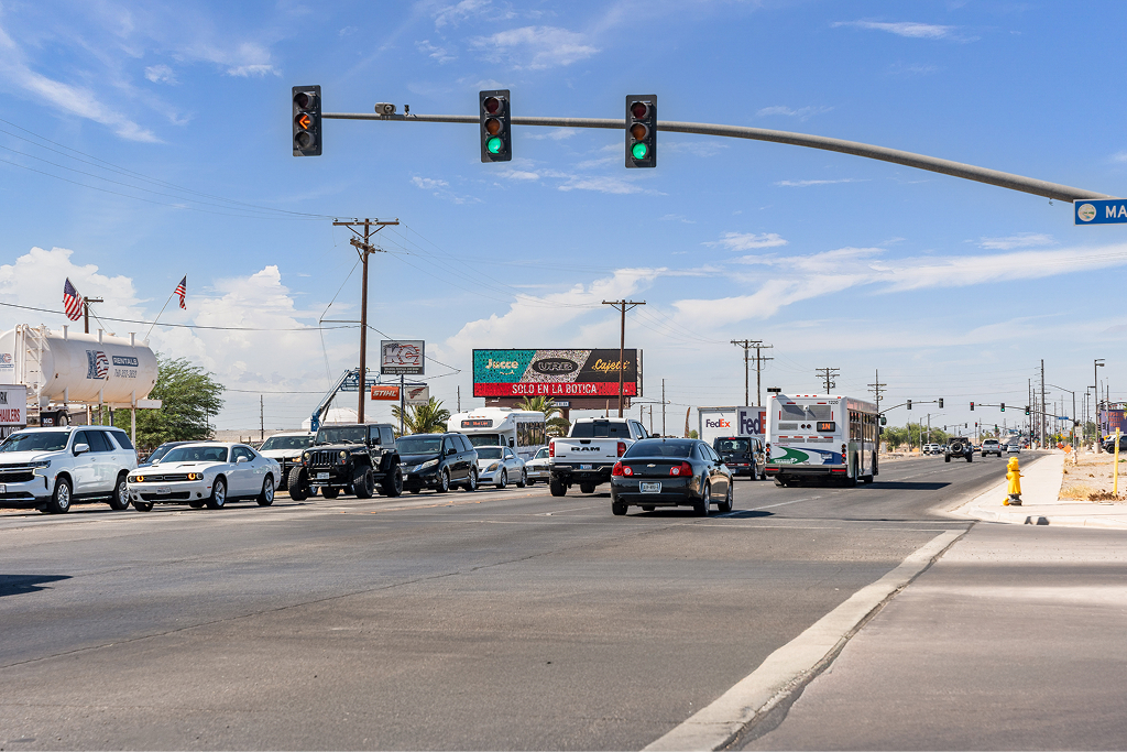 El Centro #301-90D – Dogwood Rd at IV Mall Entrance S Face