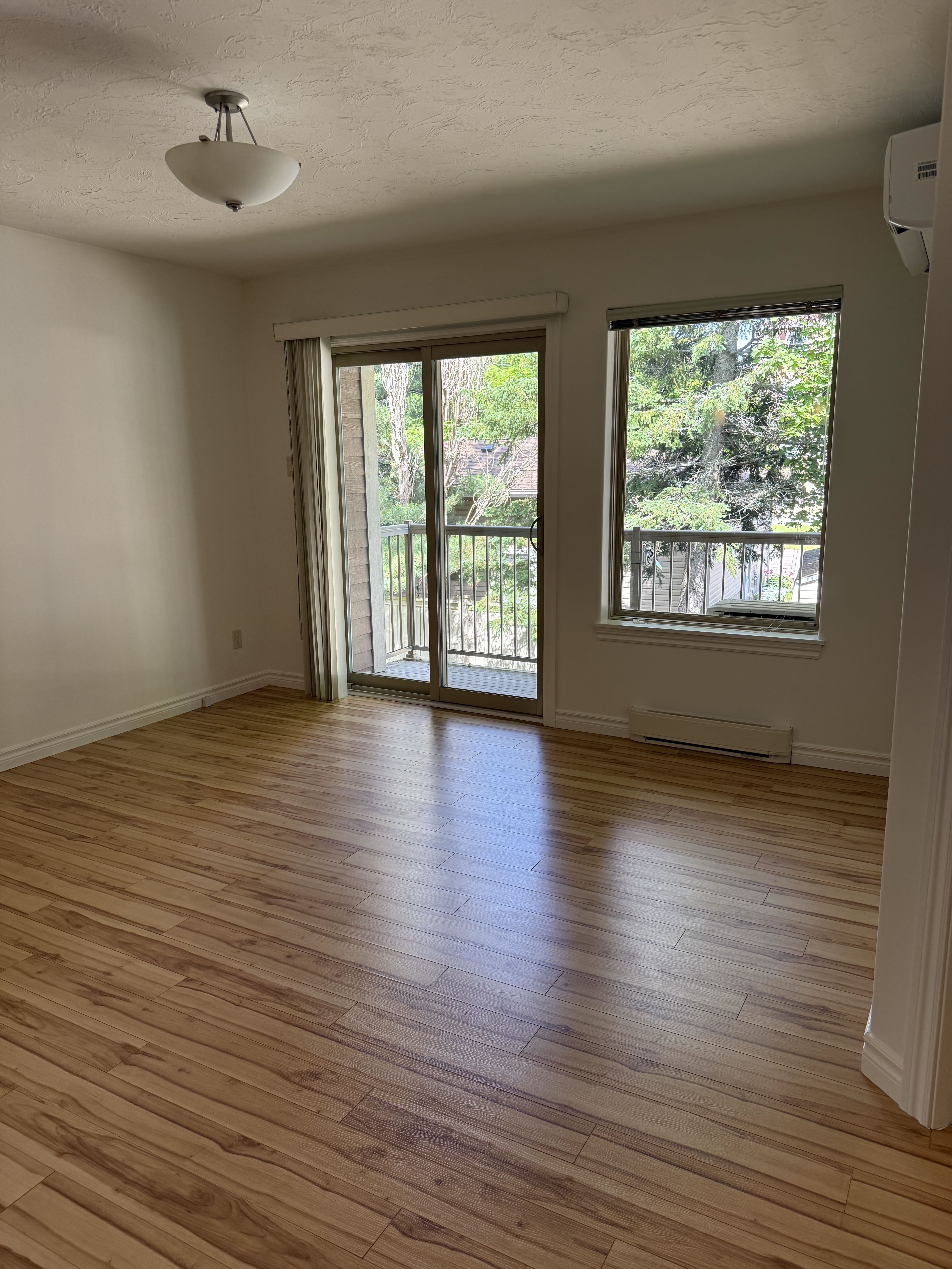 Actual available unit photo