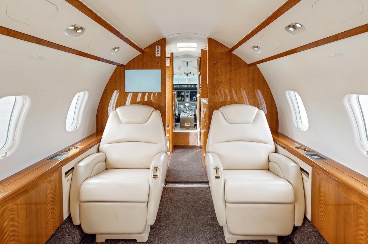 Jet privé / Jet d'affaires : cabine Bombardier Challenger 300