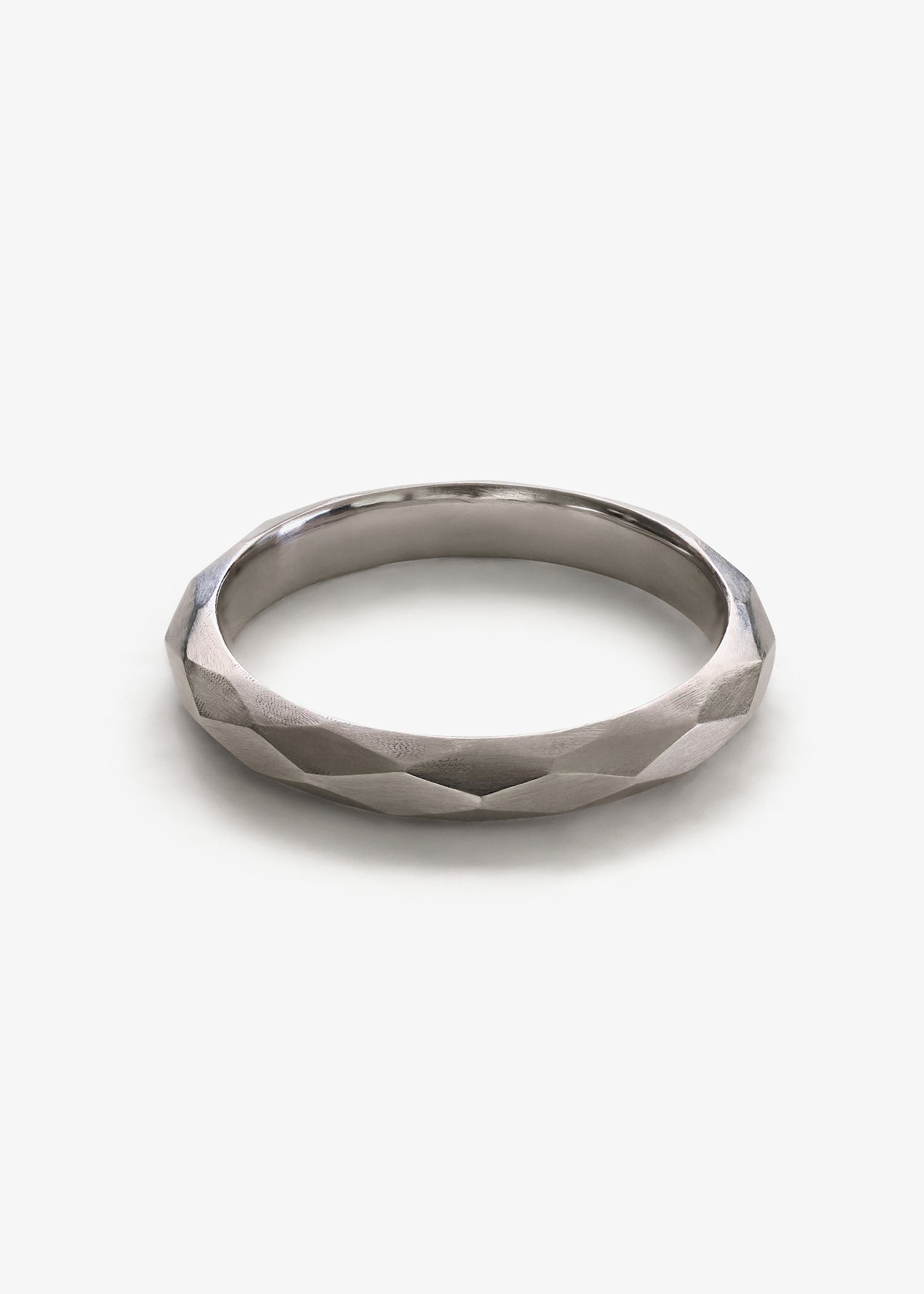 Facet Ring in 18k white gold with a minimalist geometric band.