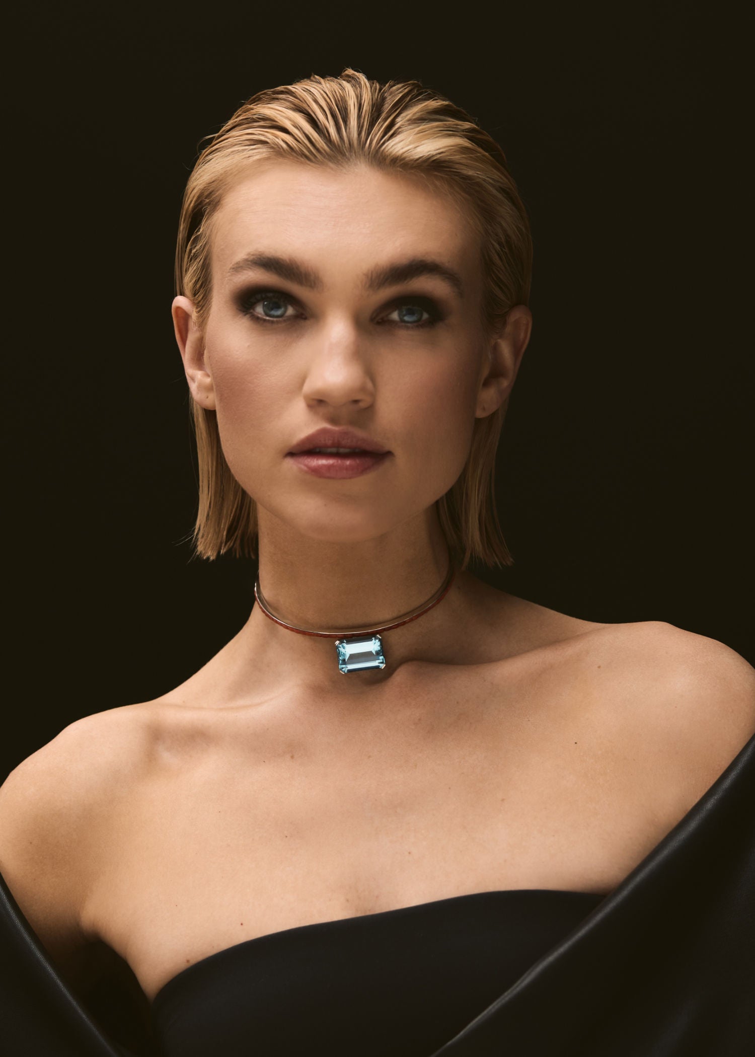 Cleopatra Collar worn by a model showcasing a bold statement necklace design.