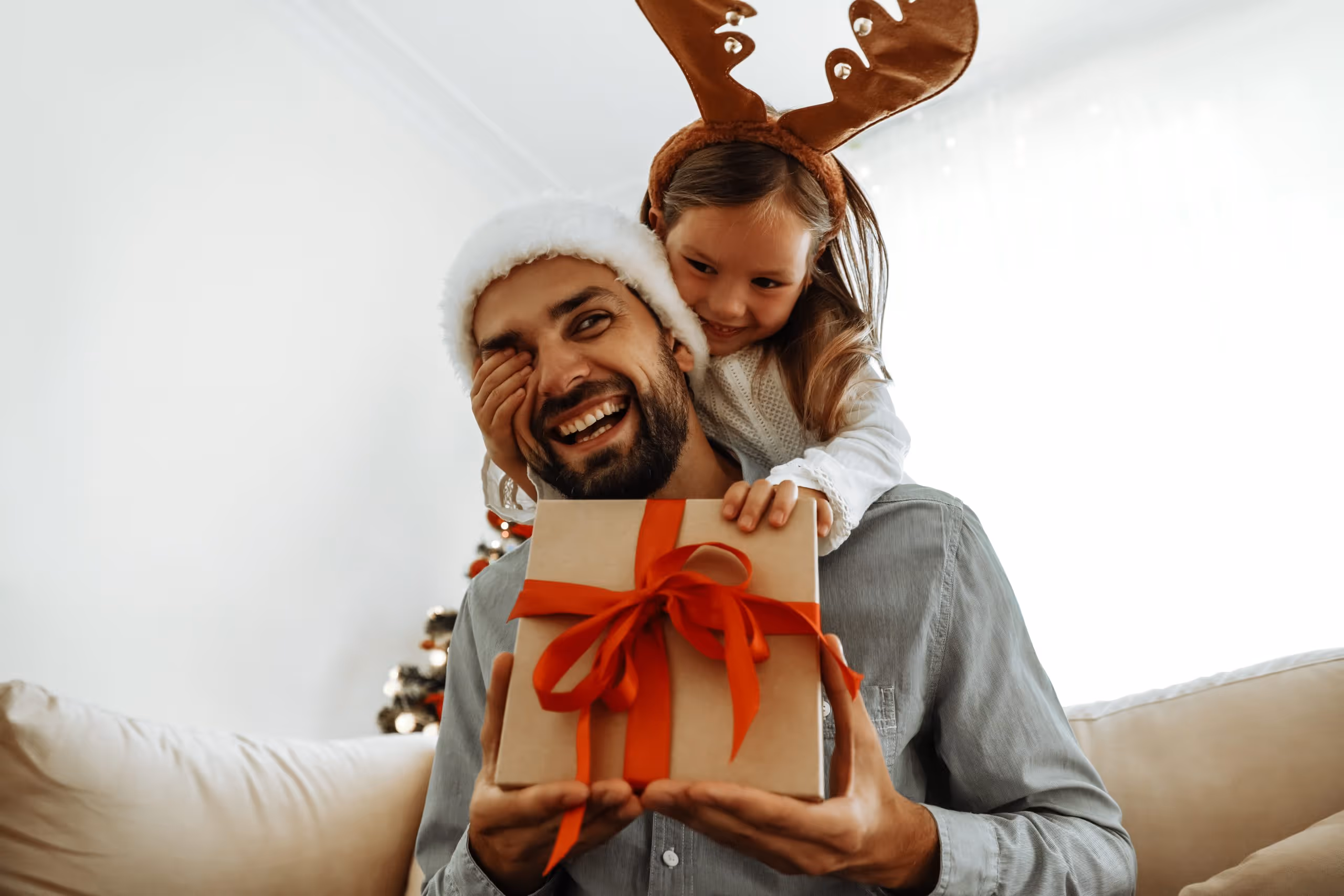 6 Tips For Graceful Co-Parenting Through The Holiday Season