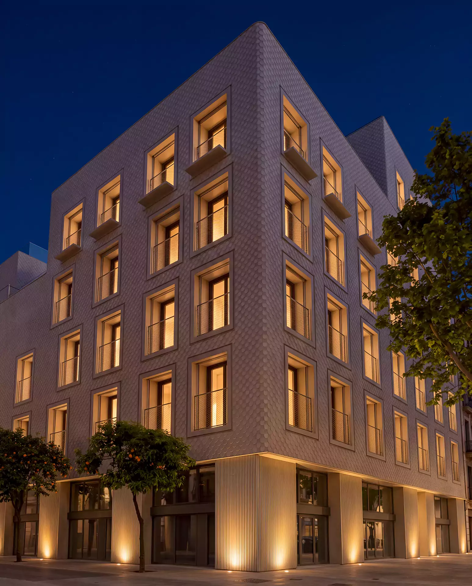 Còrsega Residences exterior detail and façade