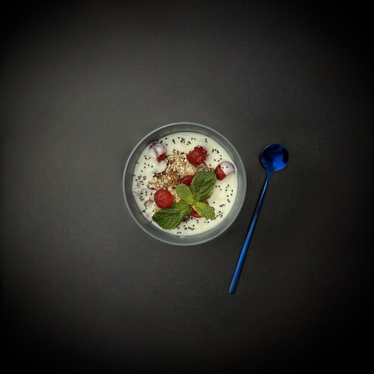 Домашня гранола з сухофруктами та горіхами