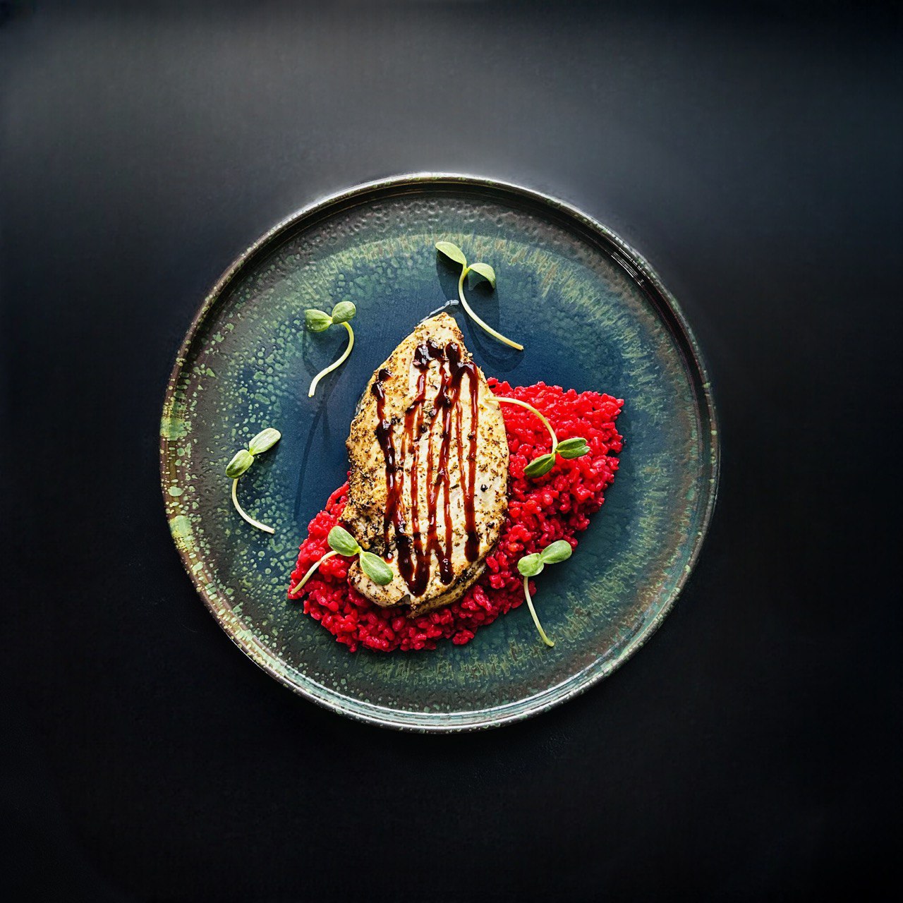 Буряковий Булгур з куркою теріякі