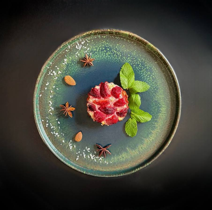 Тарта з полуницею та сиром маскарпоне