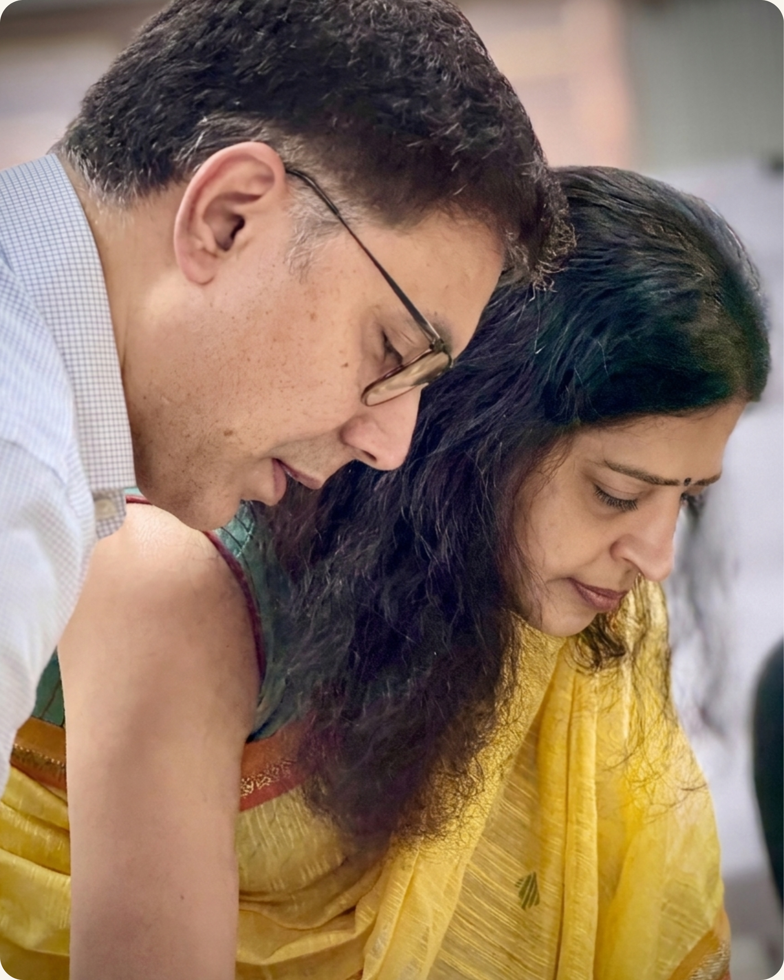 Senior leaders collaborating closely during executive presence training workshop in India — CoachVikram & Company