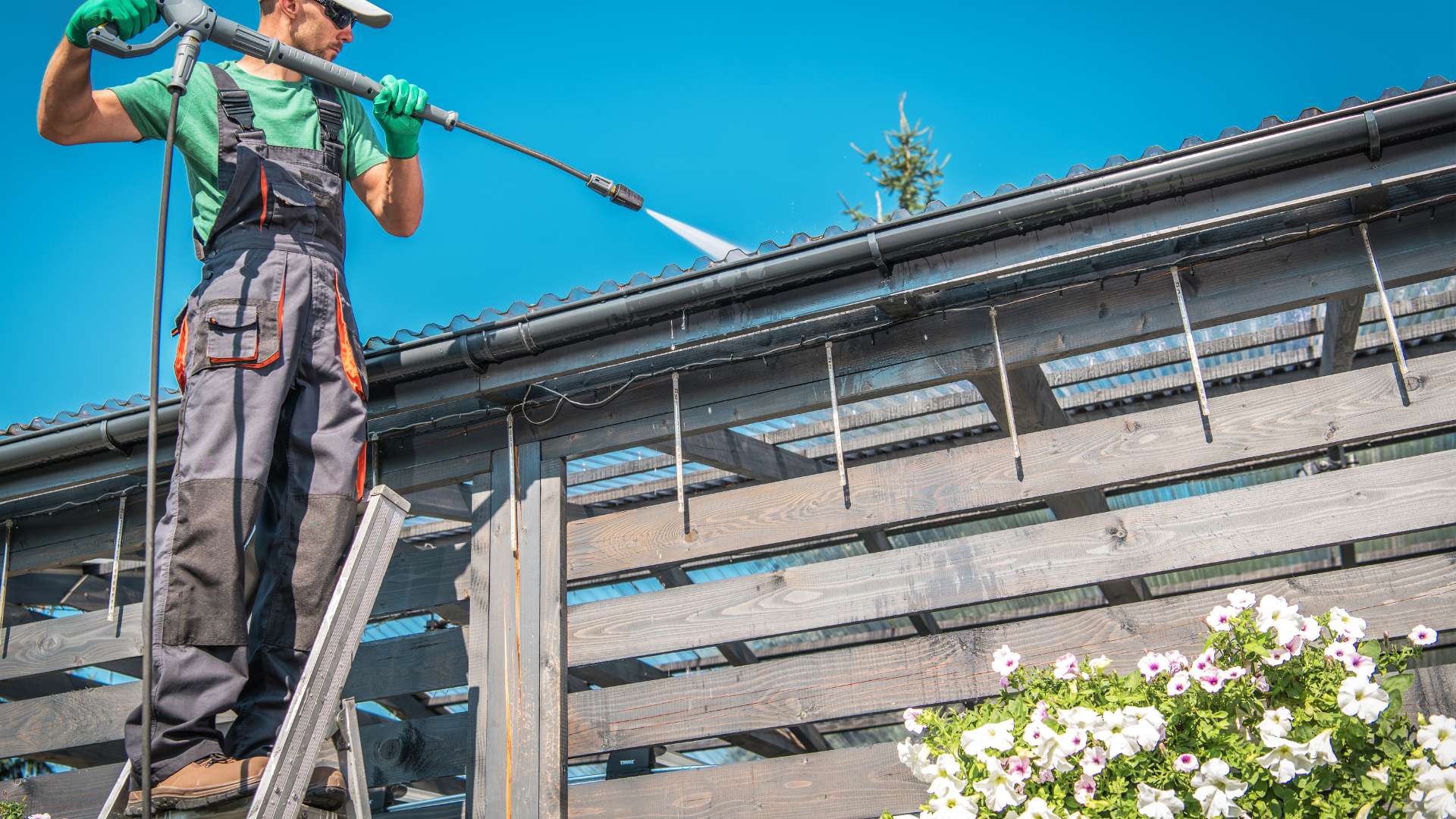 Gutter cleaning and brightening