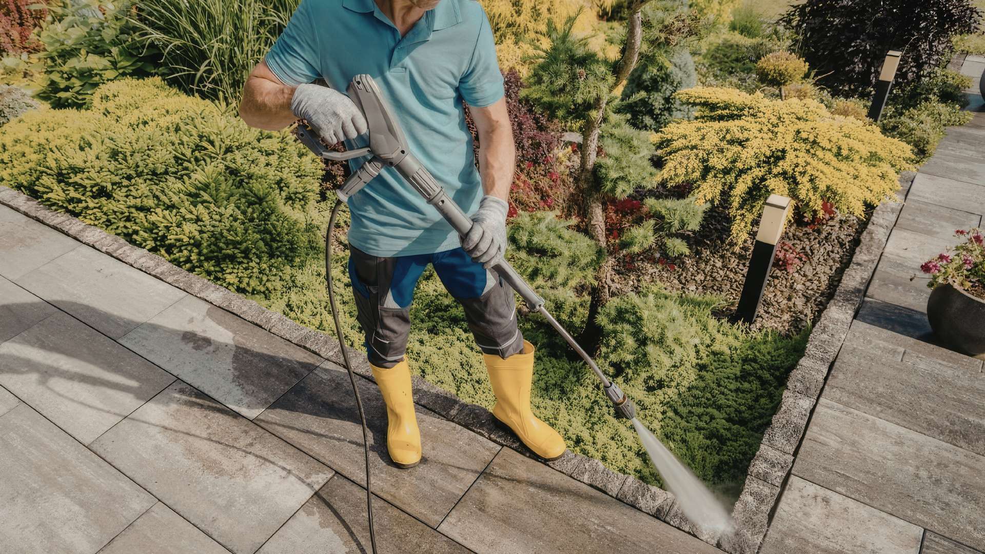 Paver cleaning and sealing
