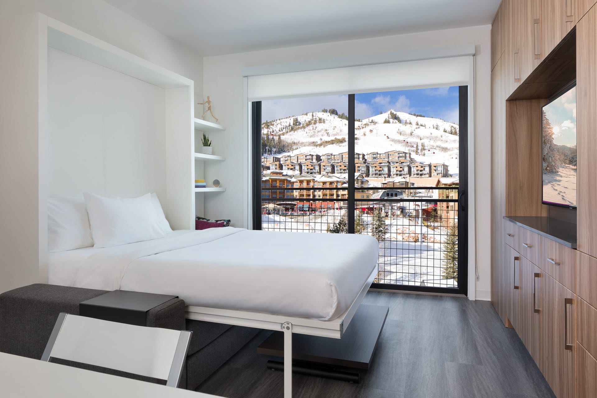 image of a peaceful acupuncture therapy room