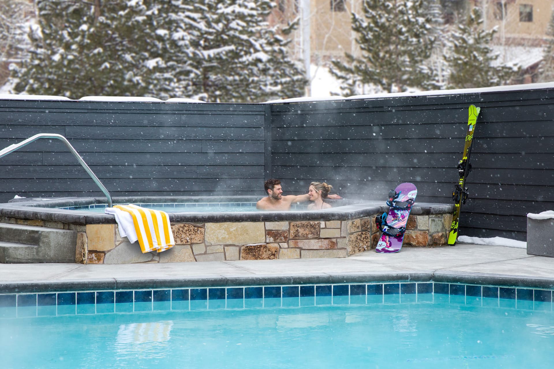 image of a peaceful acupuncture therapy room