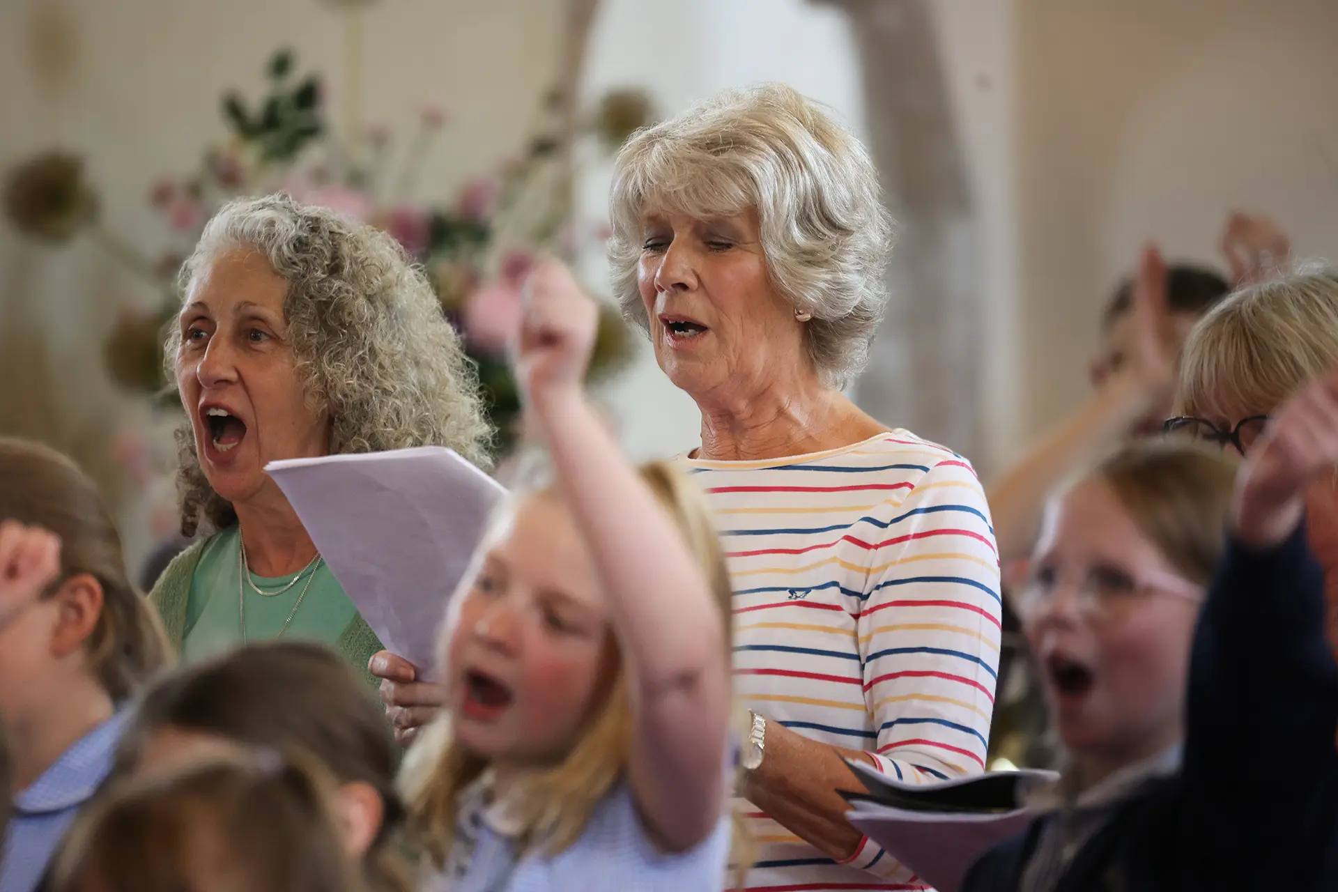 Weekly singing sessions improving wellbeing, confidence and connection, led by a professional vocal coach and free to attend.