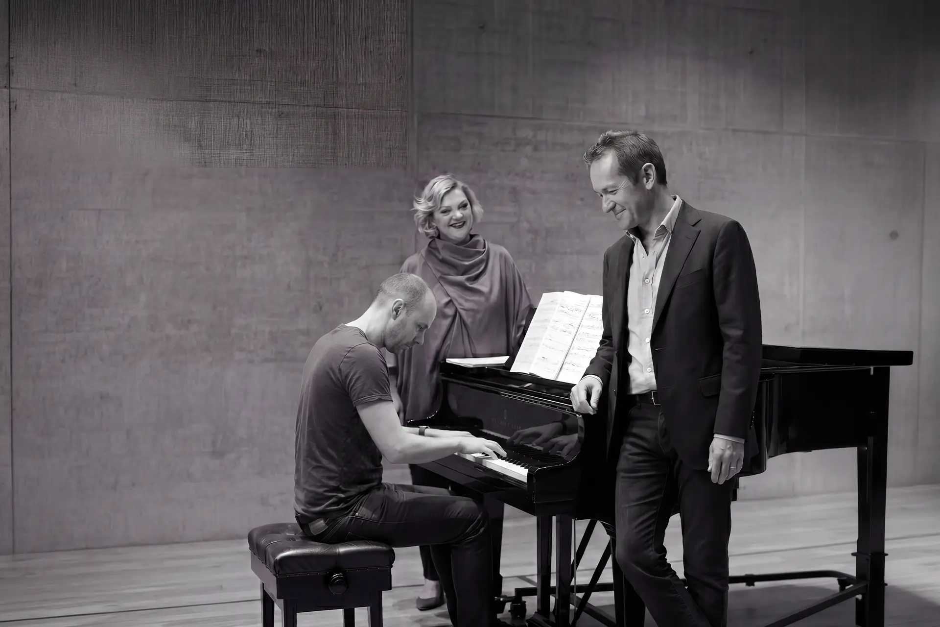 Alexander Armstrong, actor, baritone and Classic FM host, performing at The Roaring 20s, JAM on The Marsh 2026.