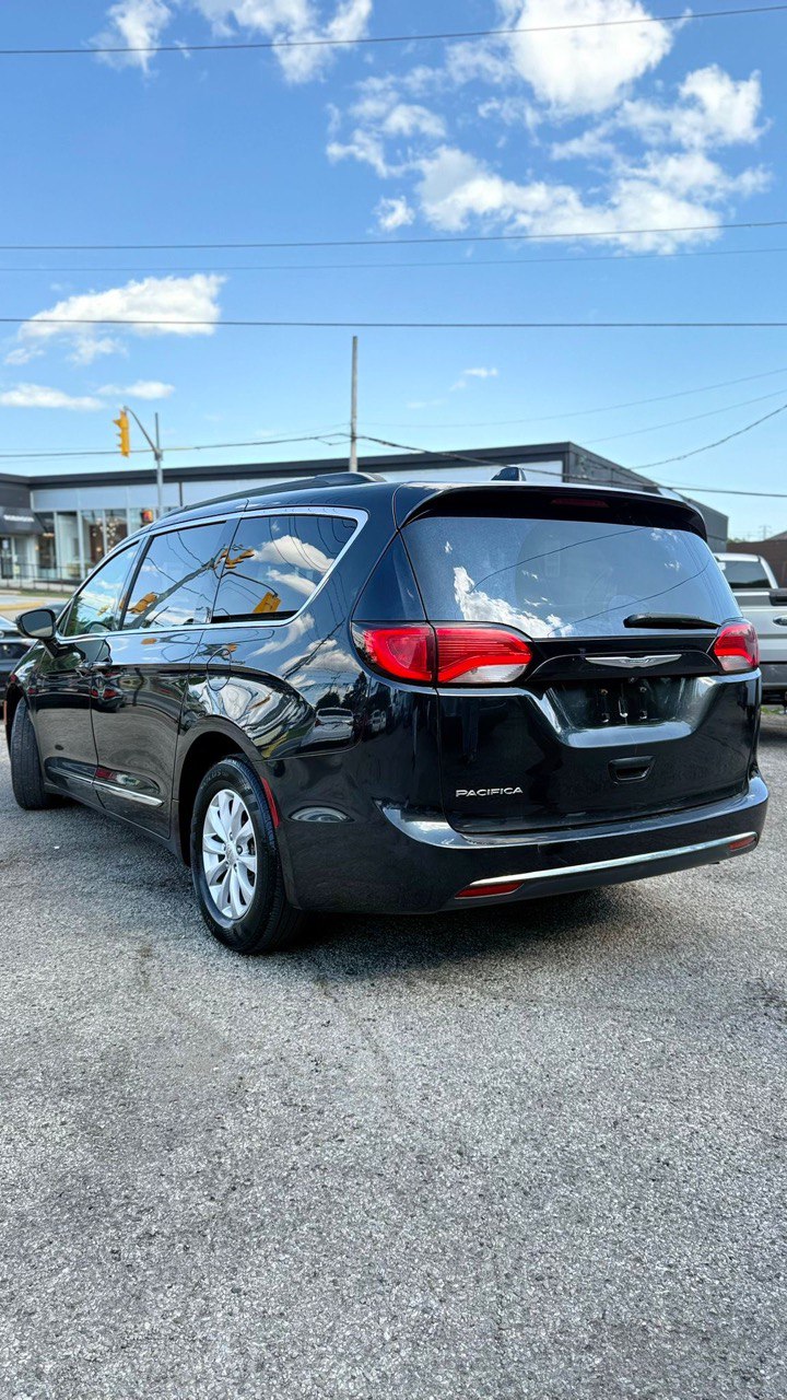 2017 Chrysler Pacifica