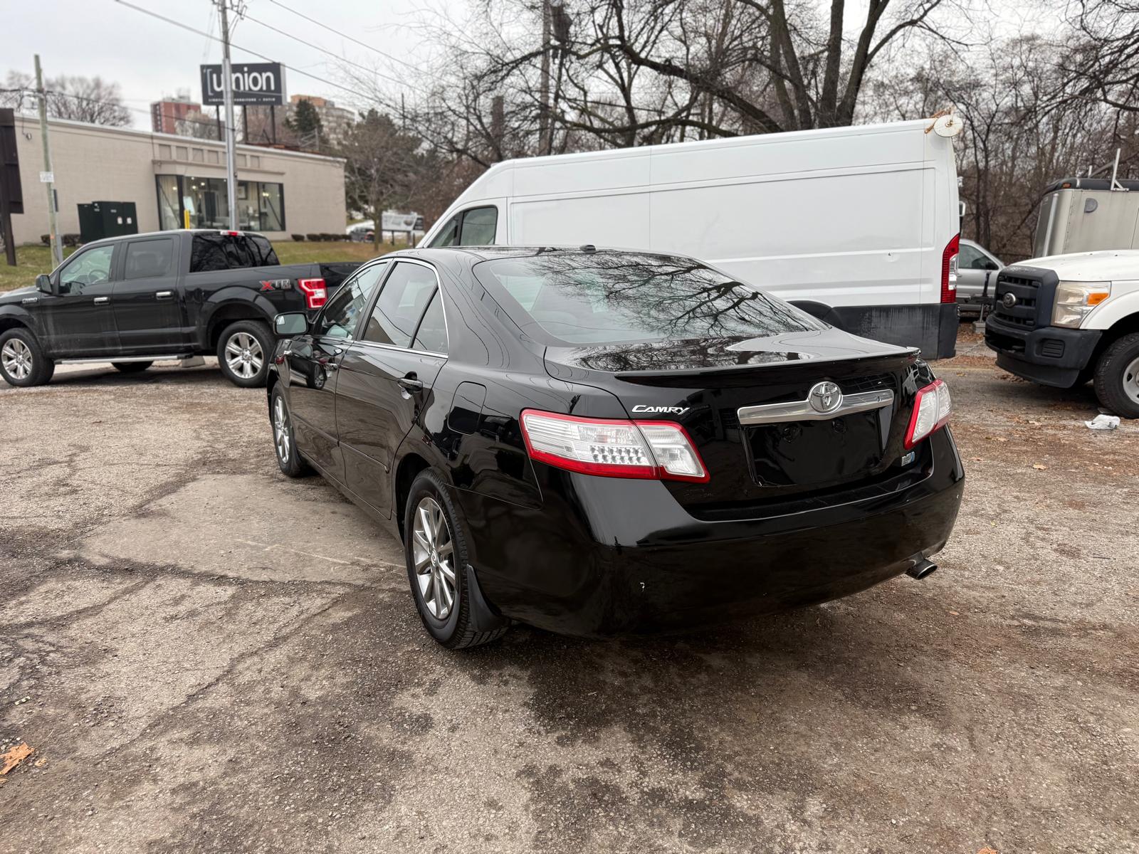 2011 Toyota Camry Hybrid