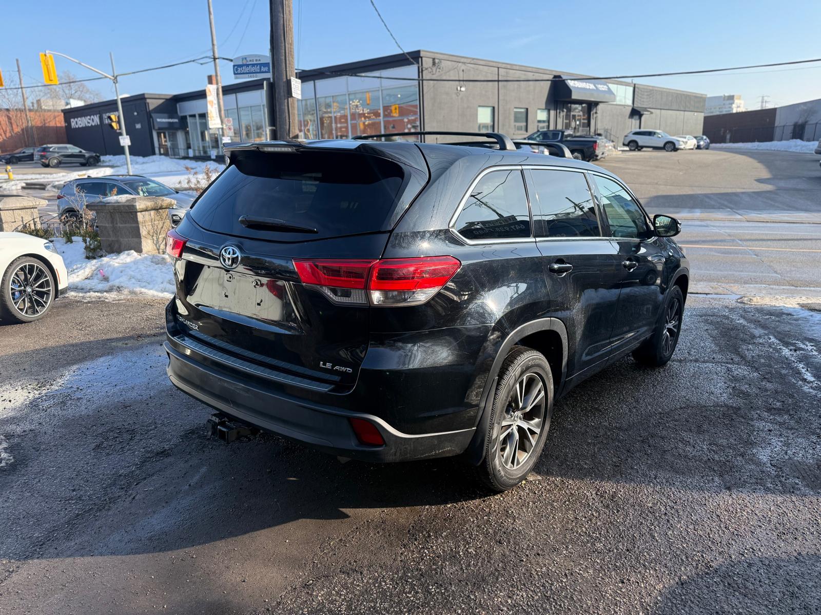 2017 Toyota Highlander LE