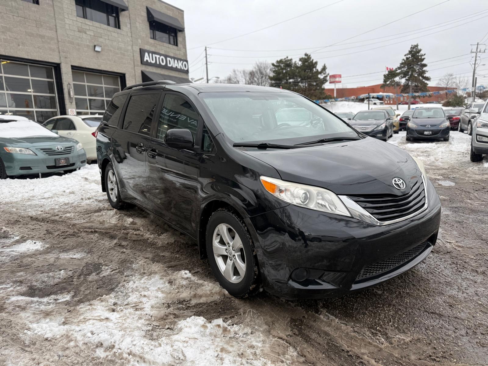 2015 Toyota Sienna LE