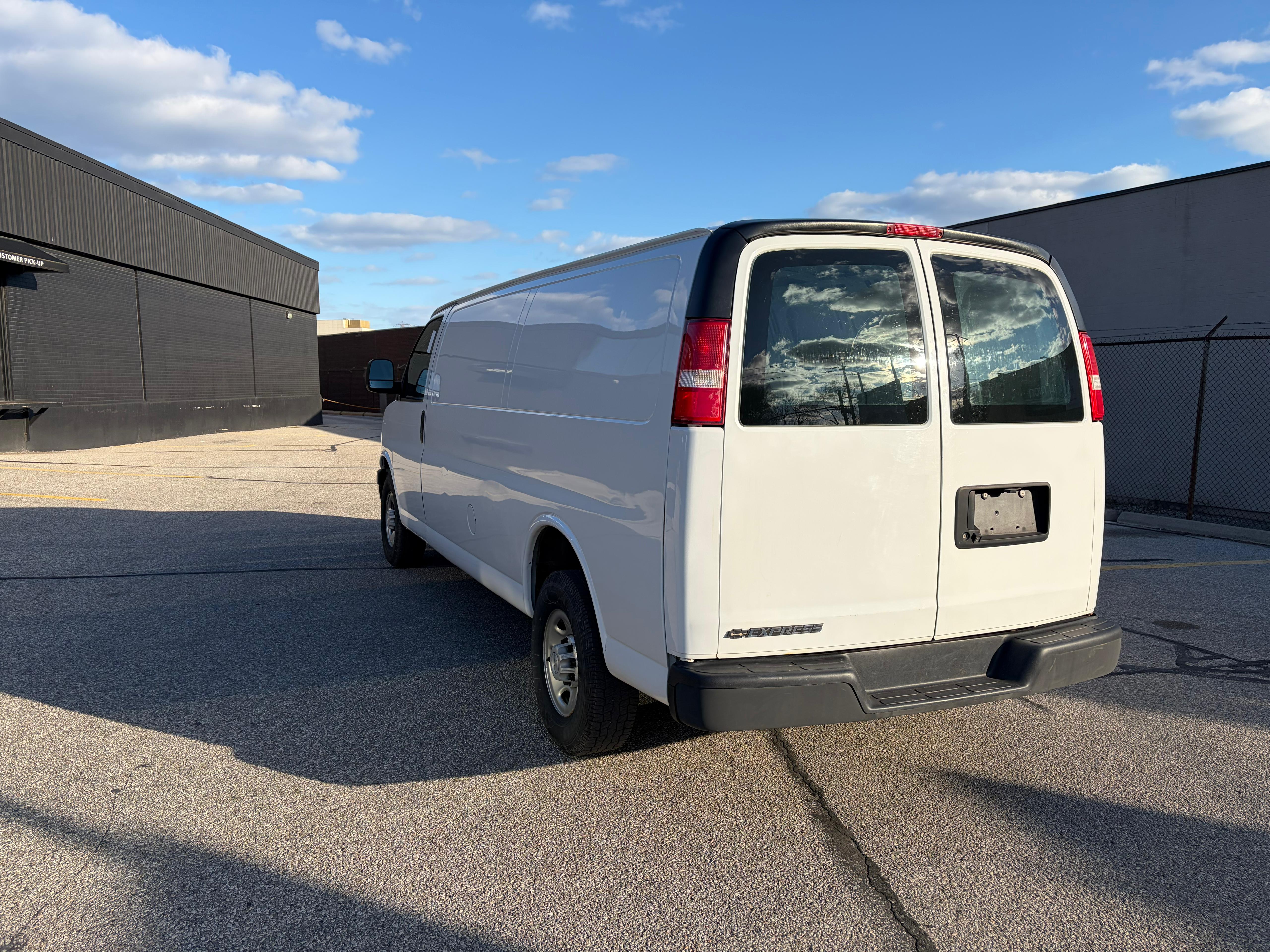 2019 Chevrolet Express G2500