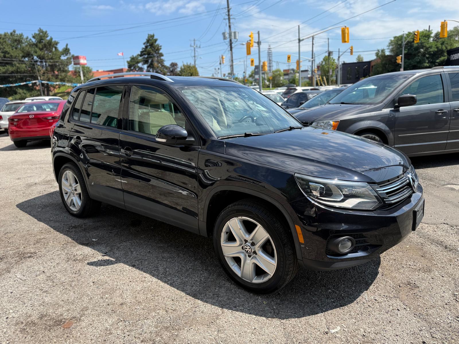 2014 VOLKSWAGEN TIGUAN S