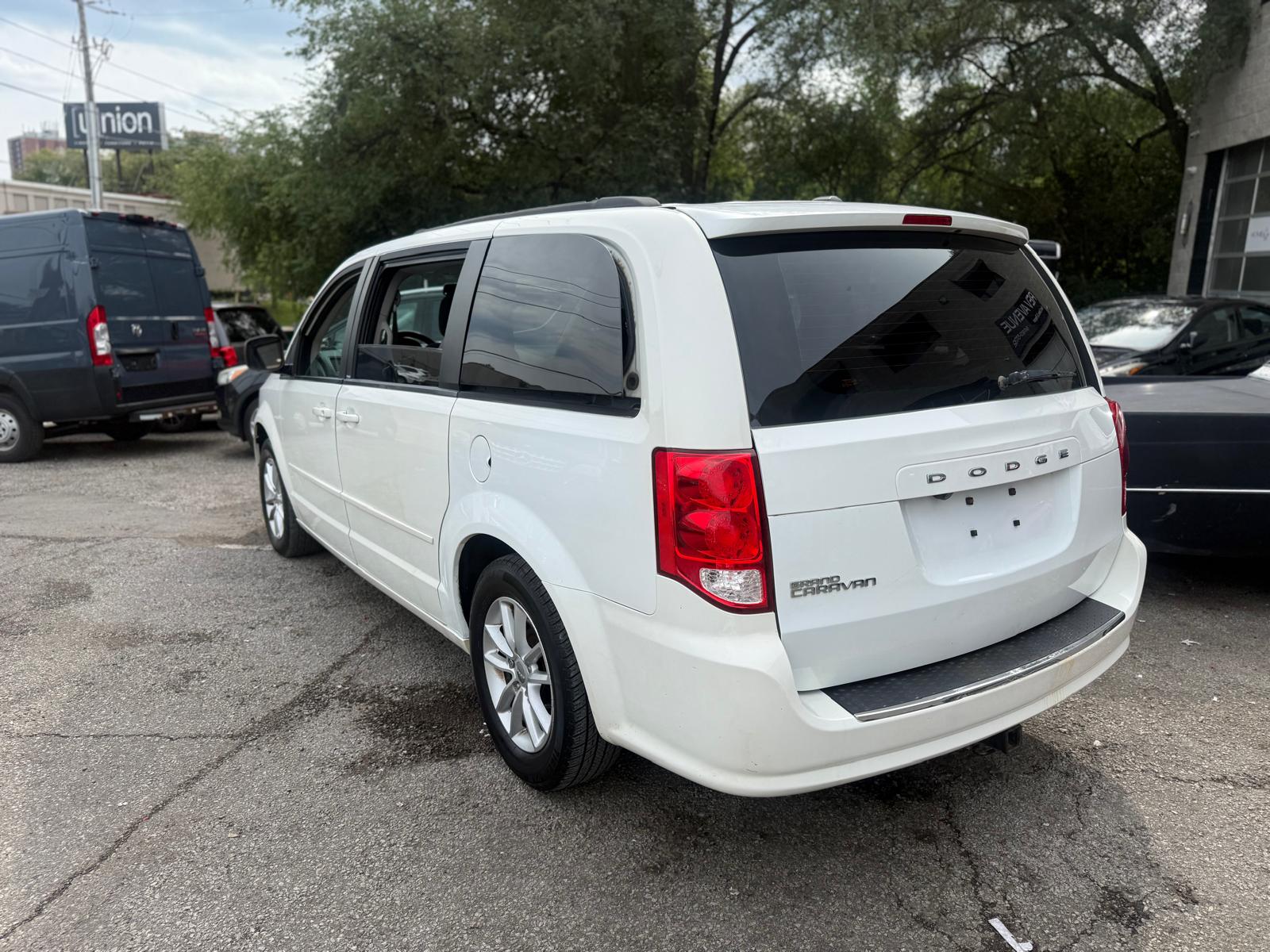 2013 DODGE GRAND CARAVAN SE