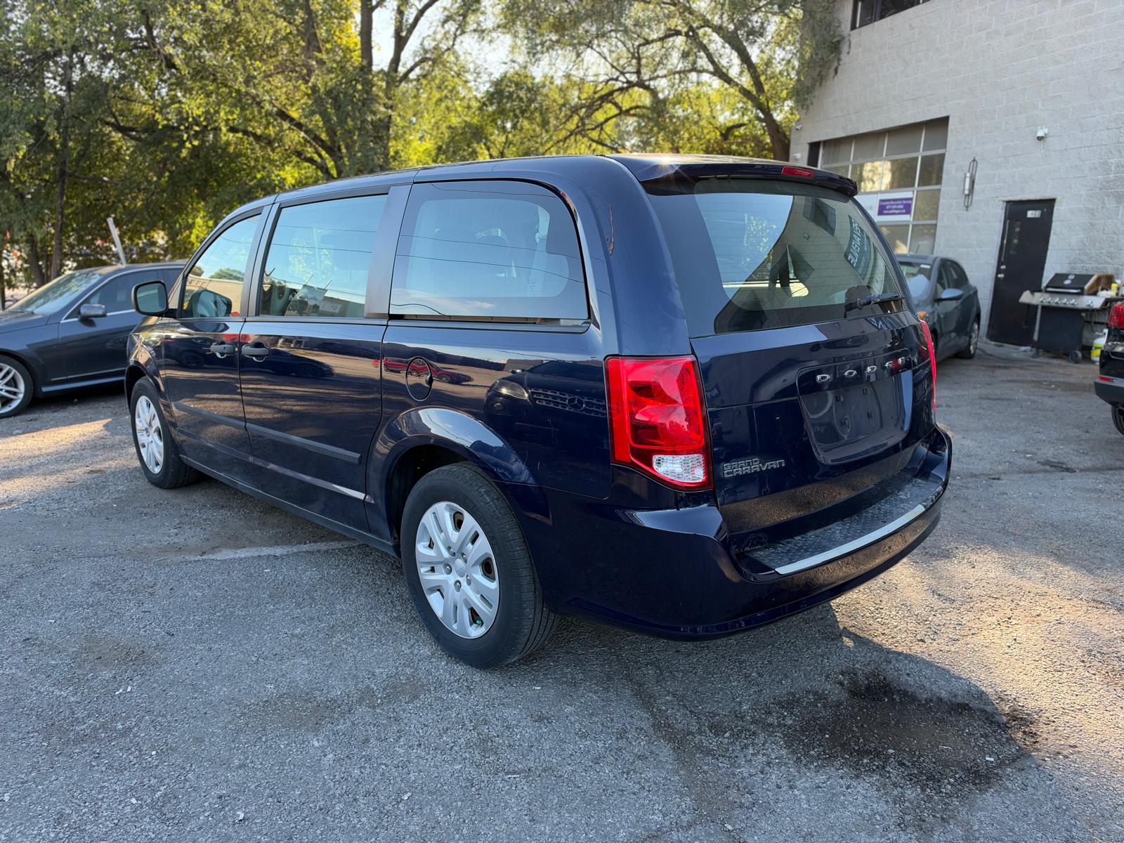 2015 DODGE GRAND CARAVAN SE