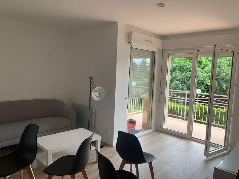 Appartement avec balcon — photo 1