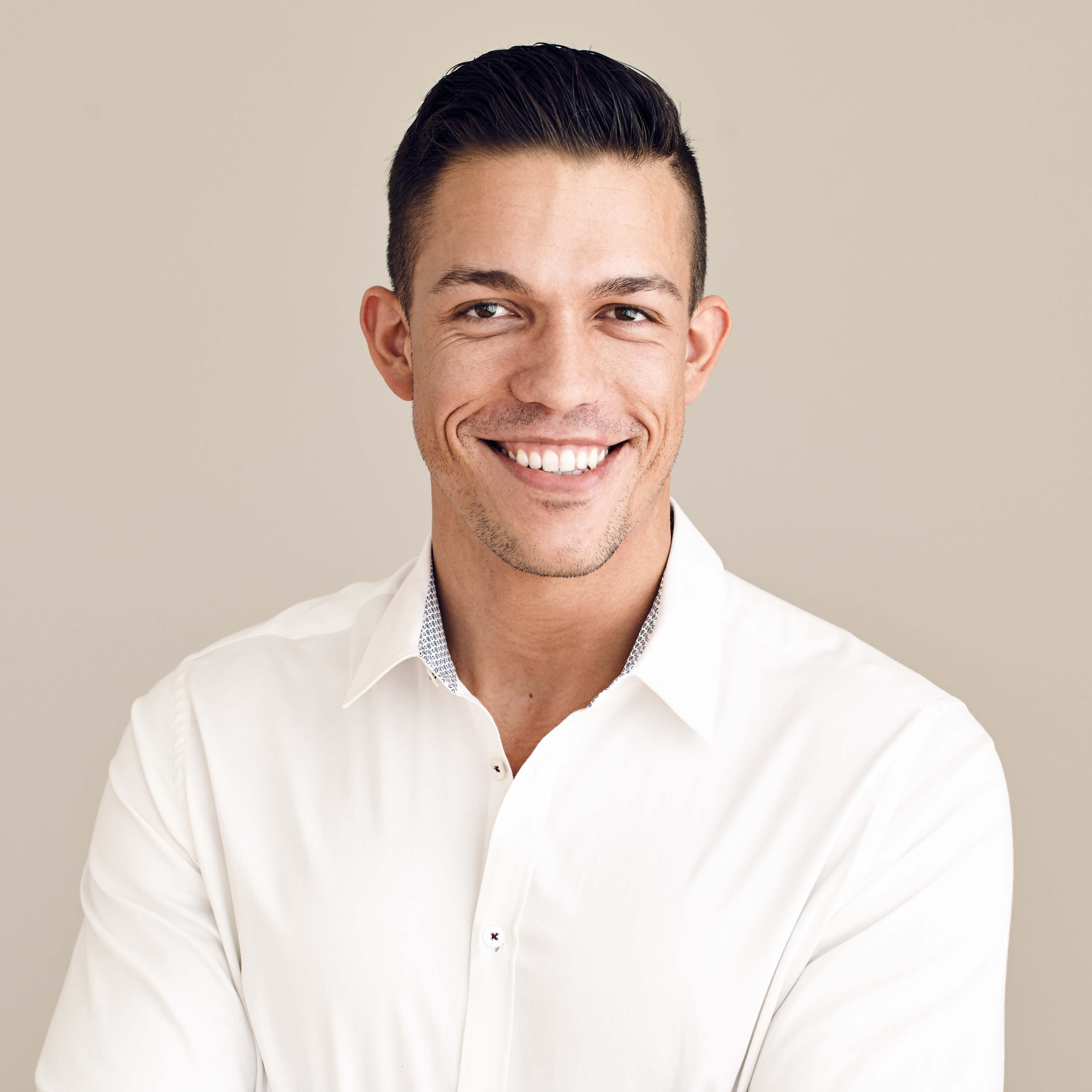 Logan eric headshots1570_hires