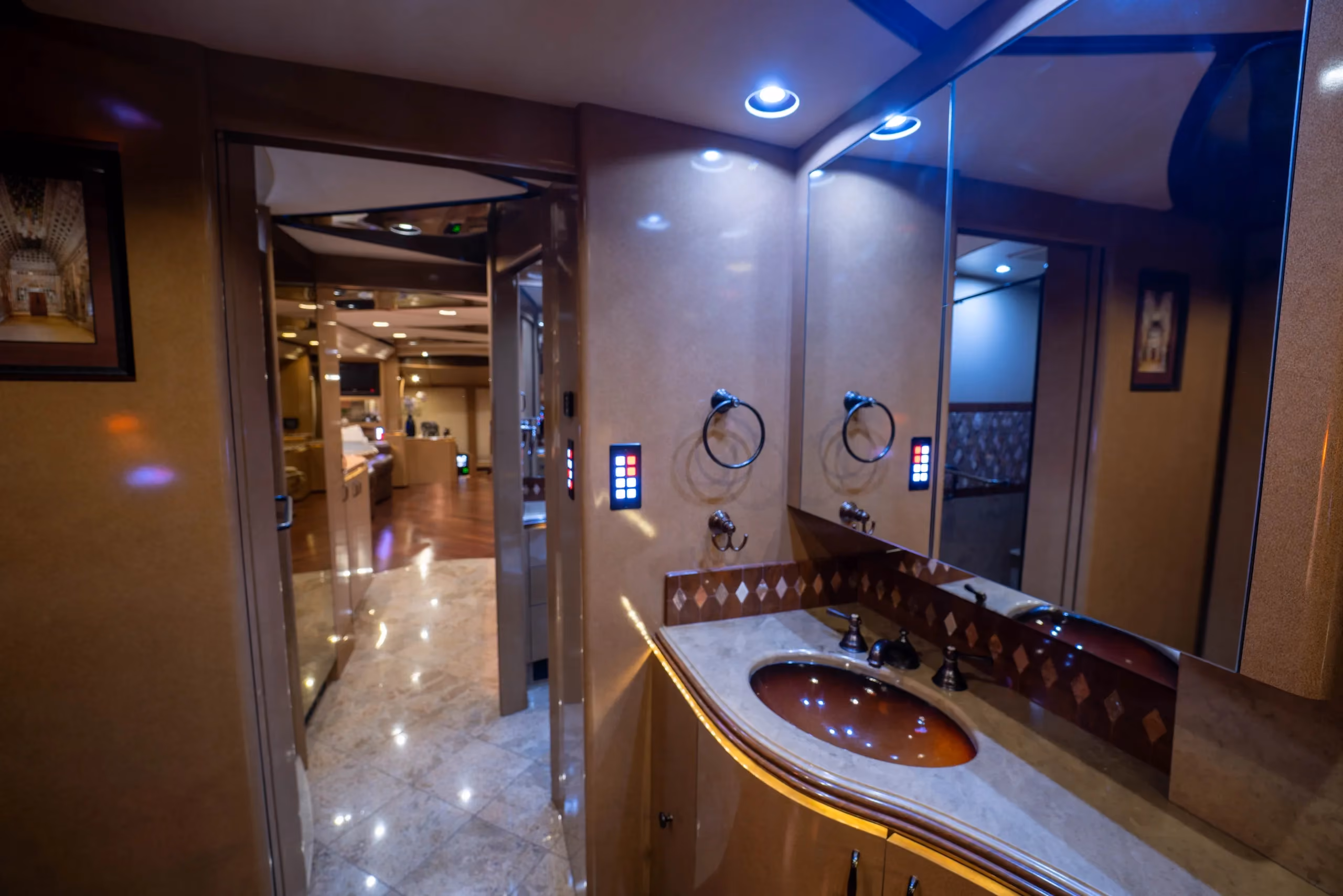 Interior view of Marathon Coach 1176