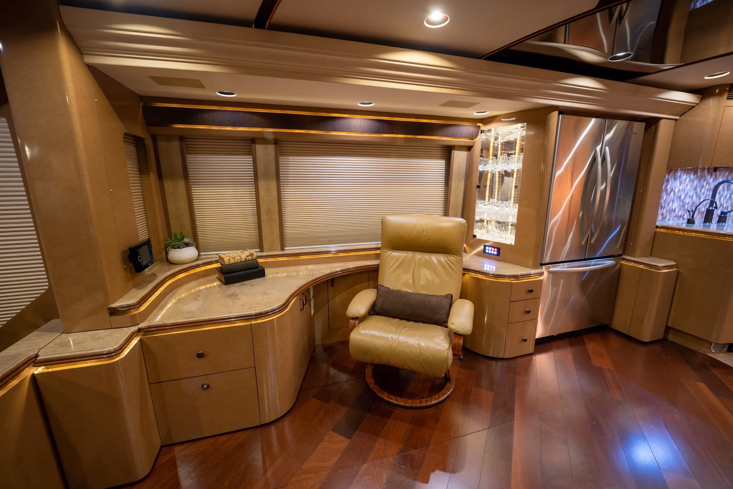 Interior overview of Marathon Coach 1176