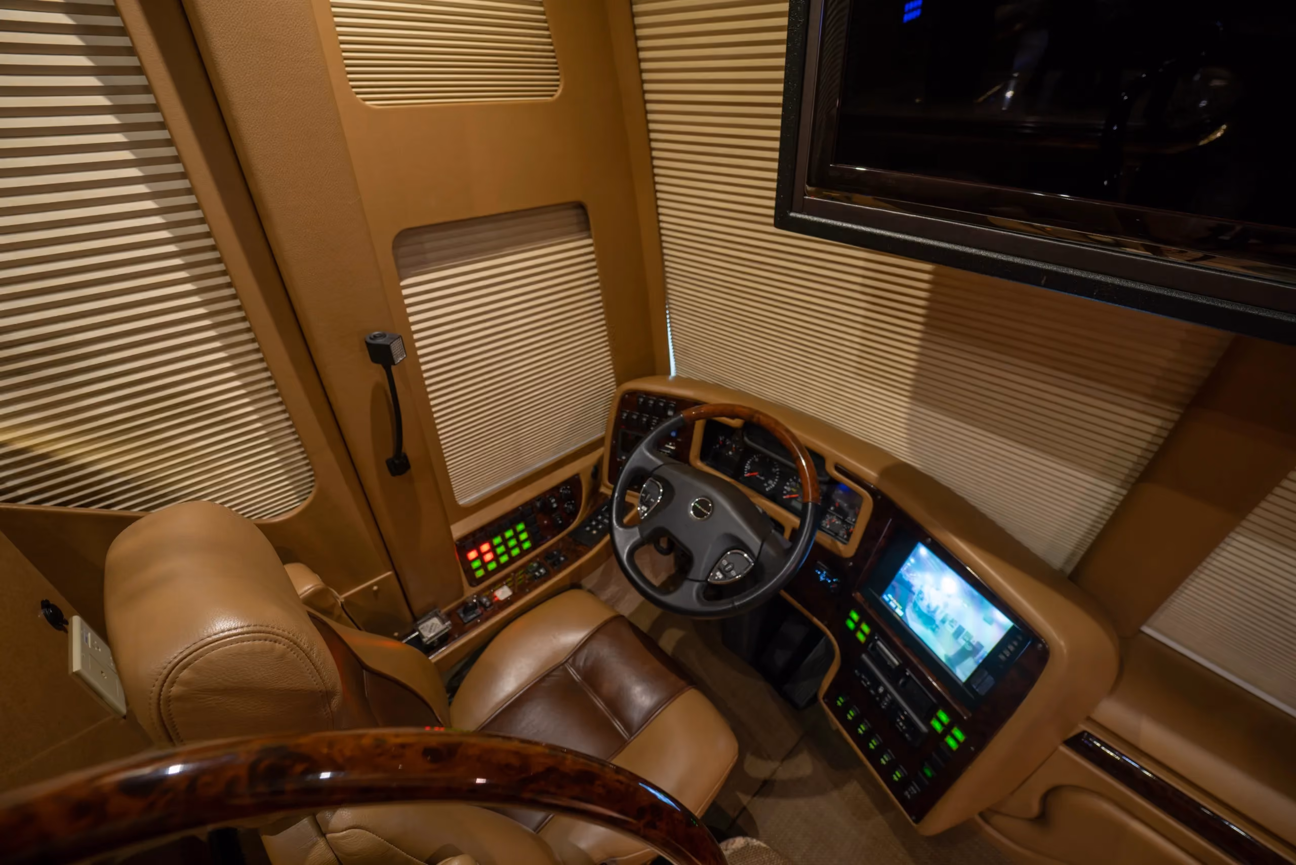 Interior bedroom finish detail in Marathon Coach 1176