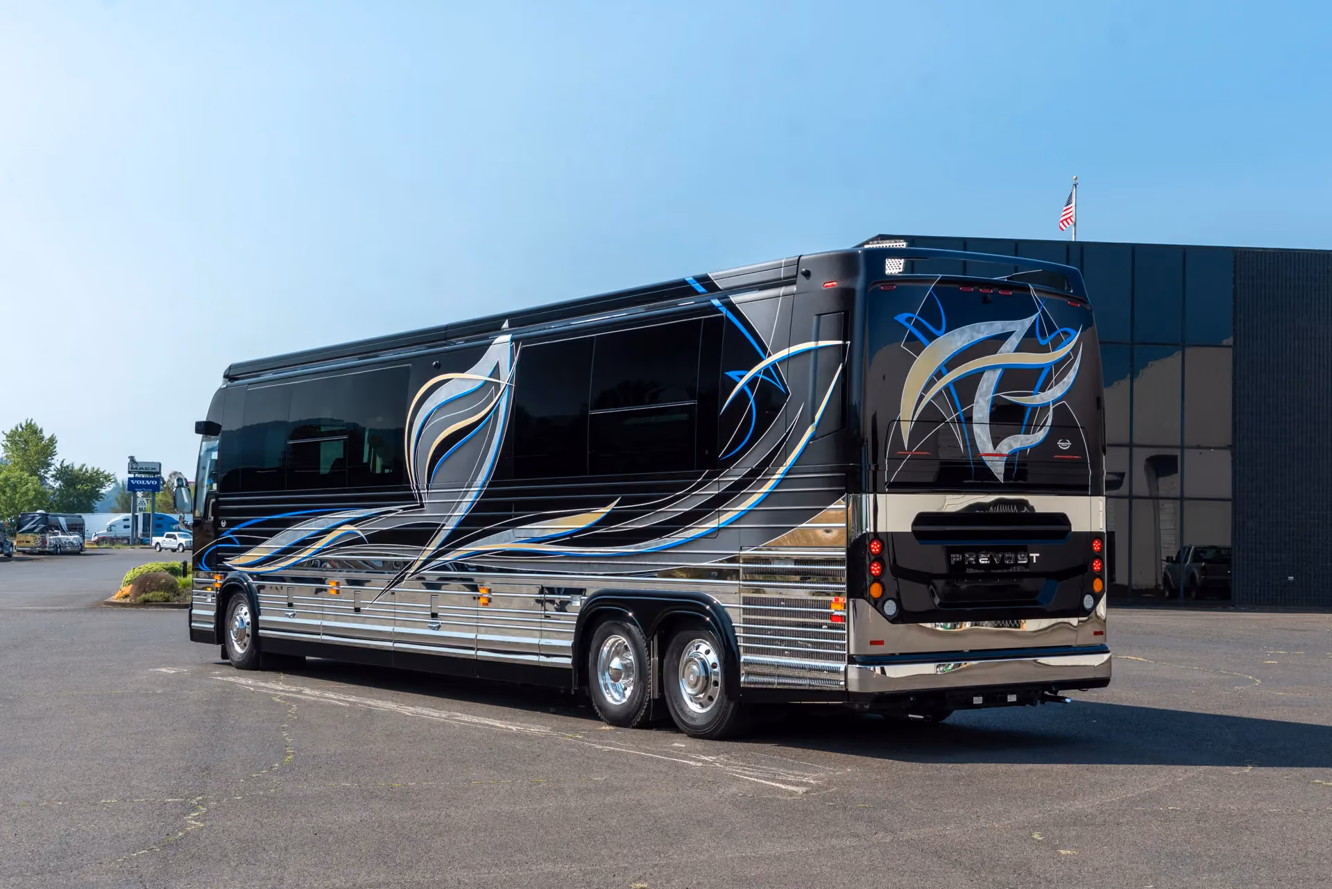 Marathon Coach #1373