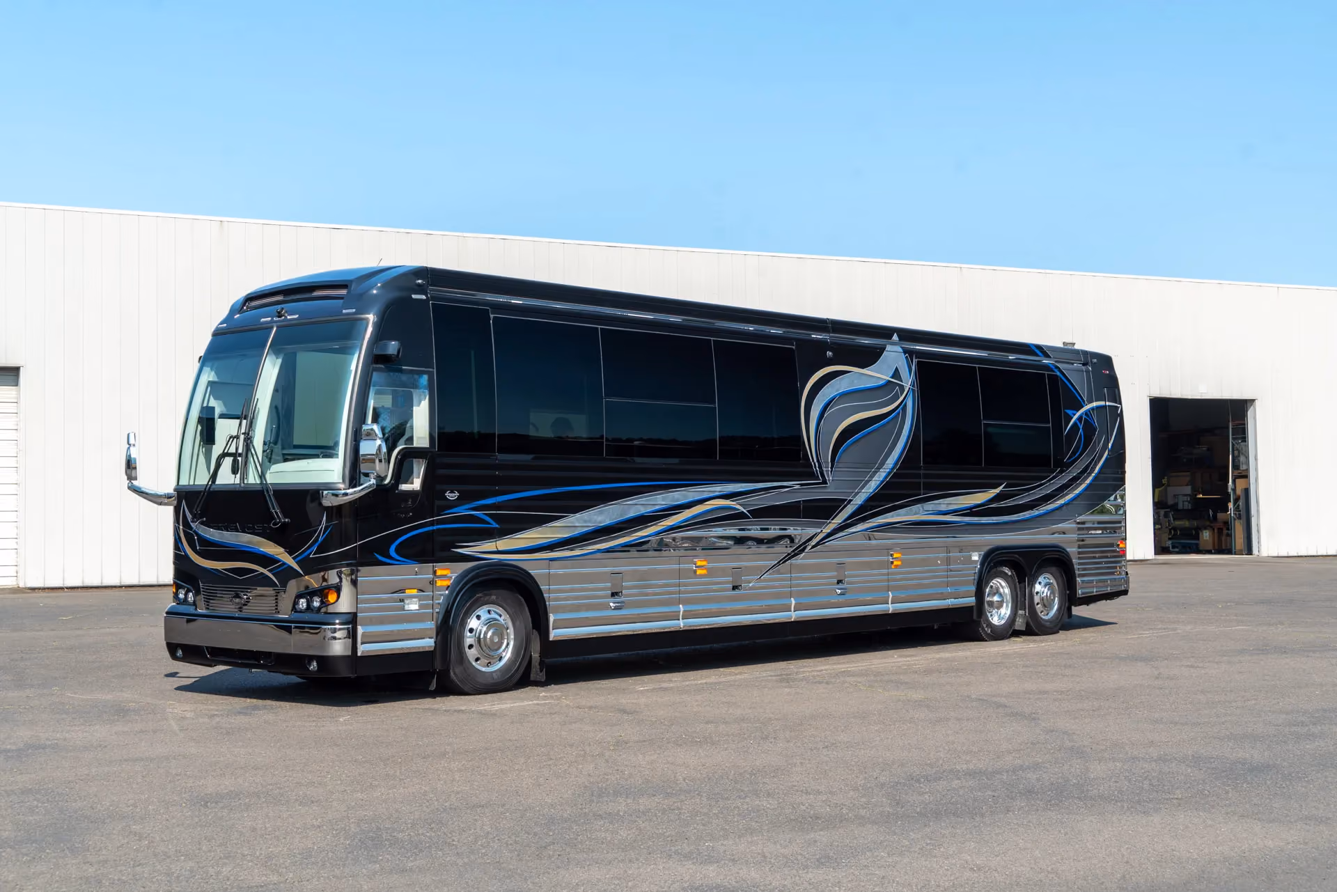 Marathon Coach #1373