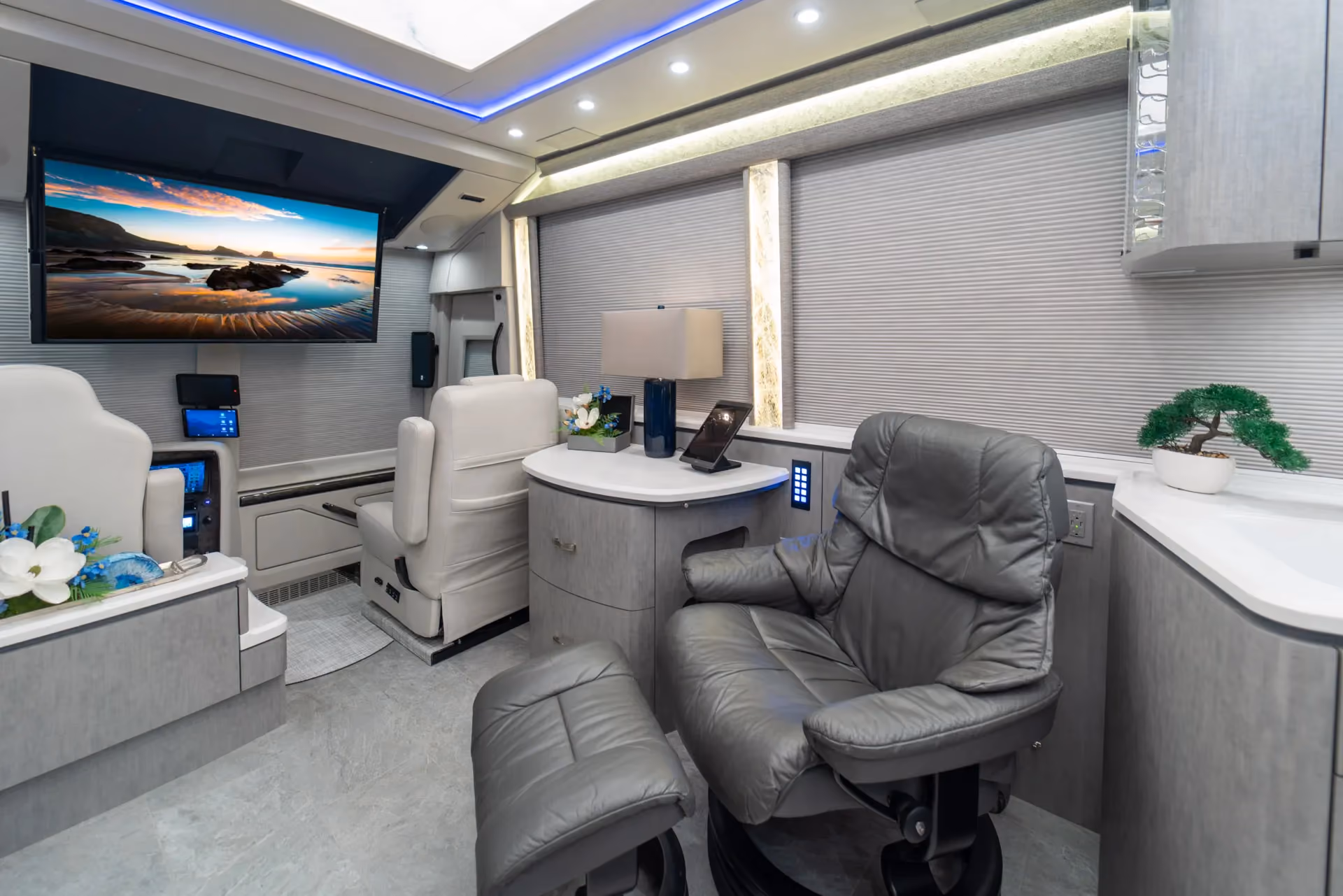 Marathon Coach #1373