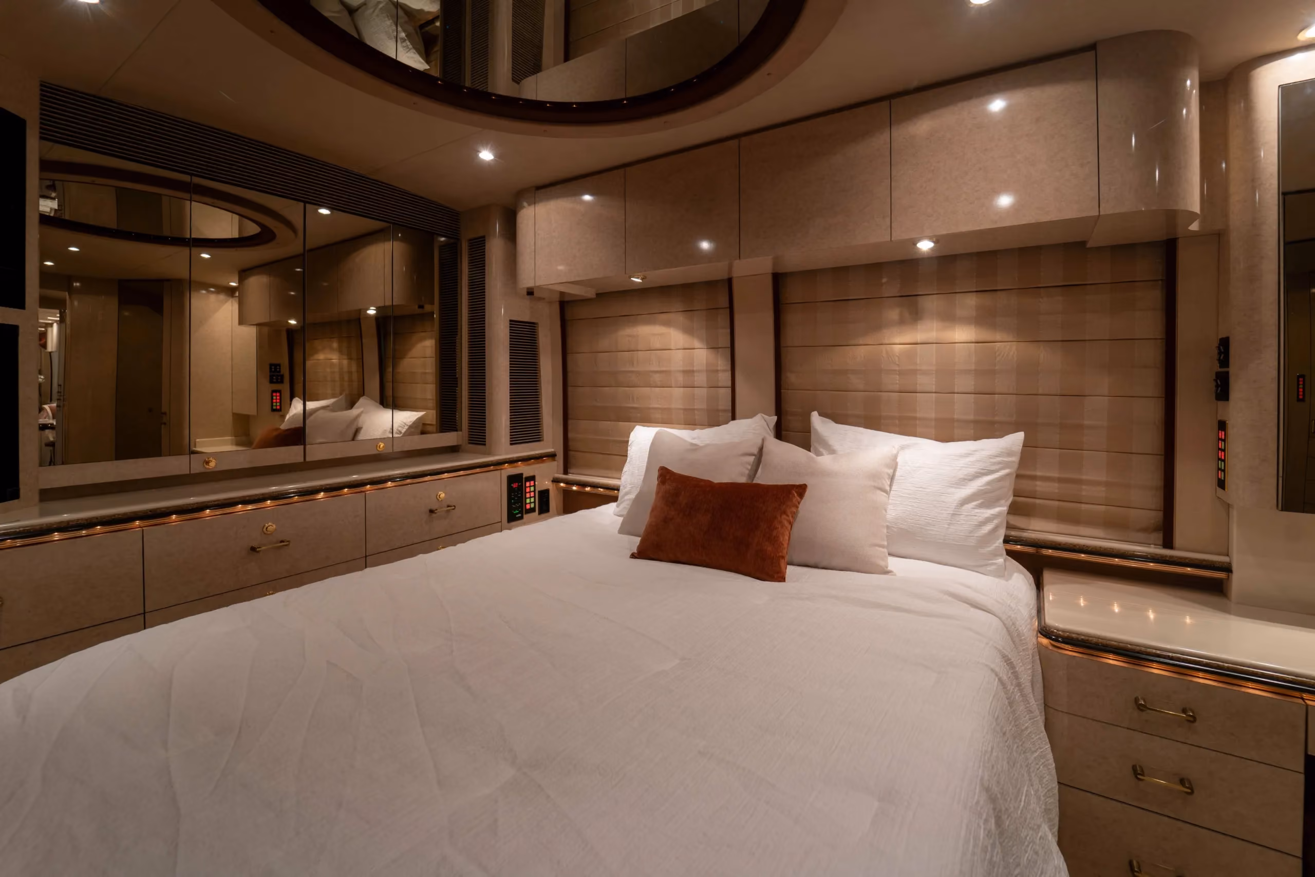 Interior view of Marathon Coach 0713