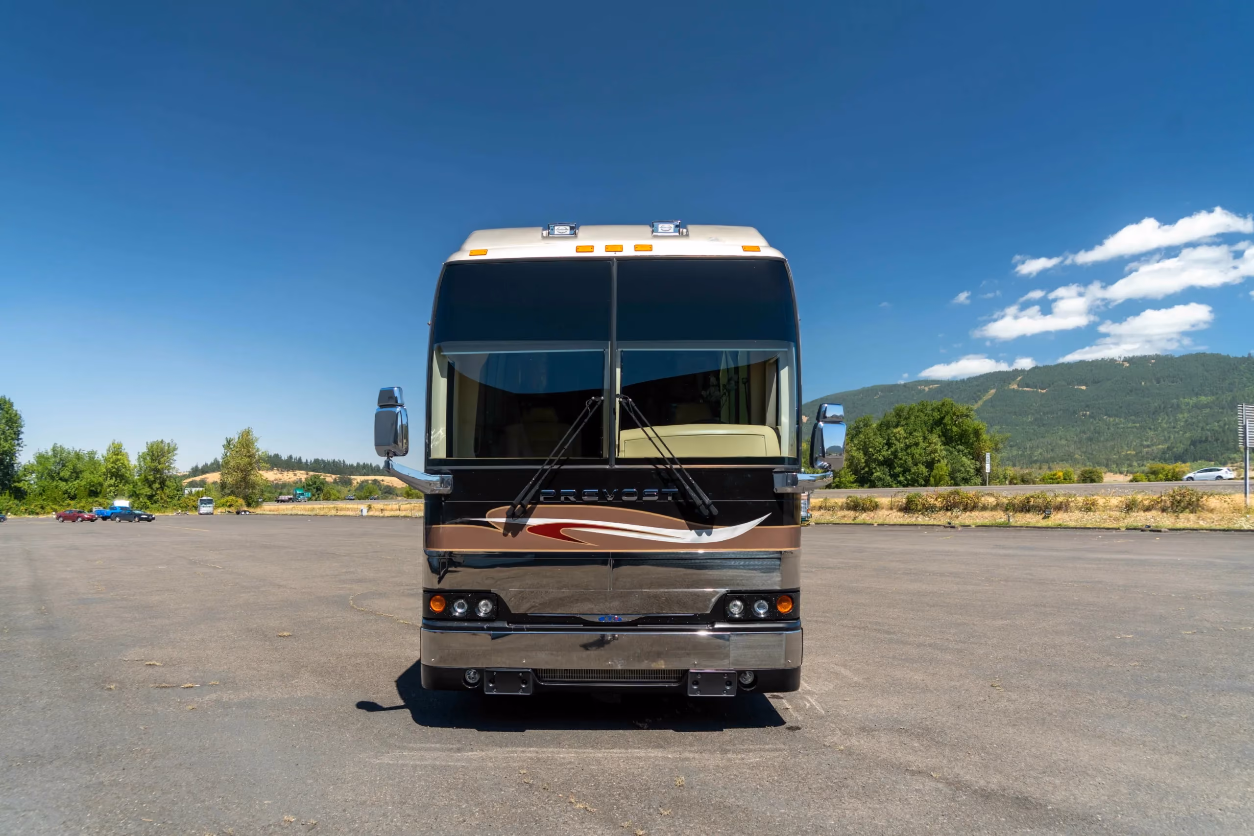 Interior craftsmanship in Marathon Coach 0713