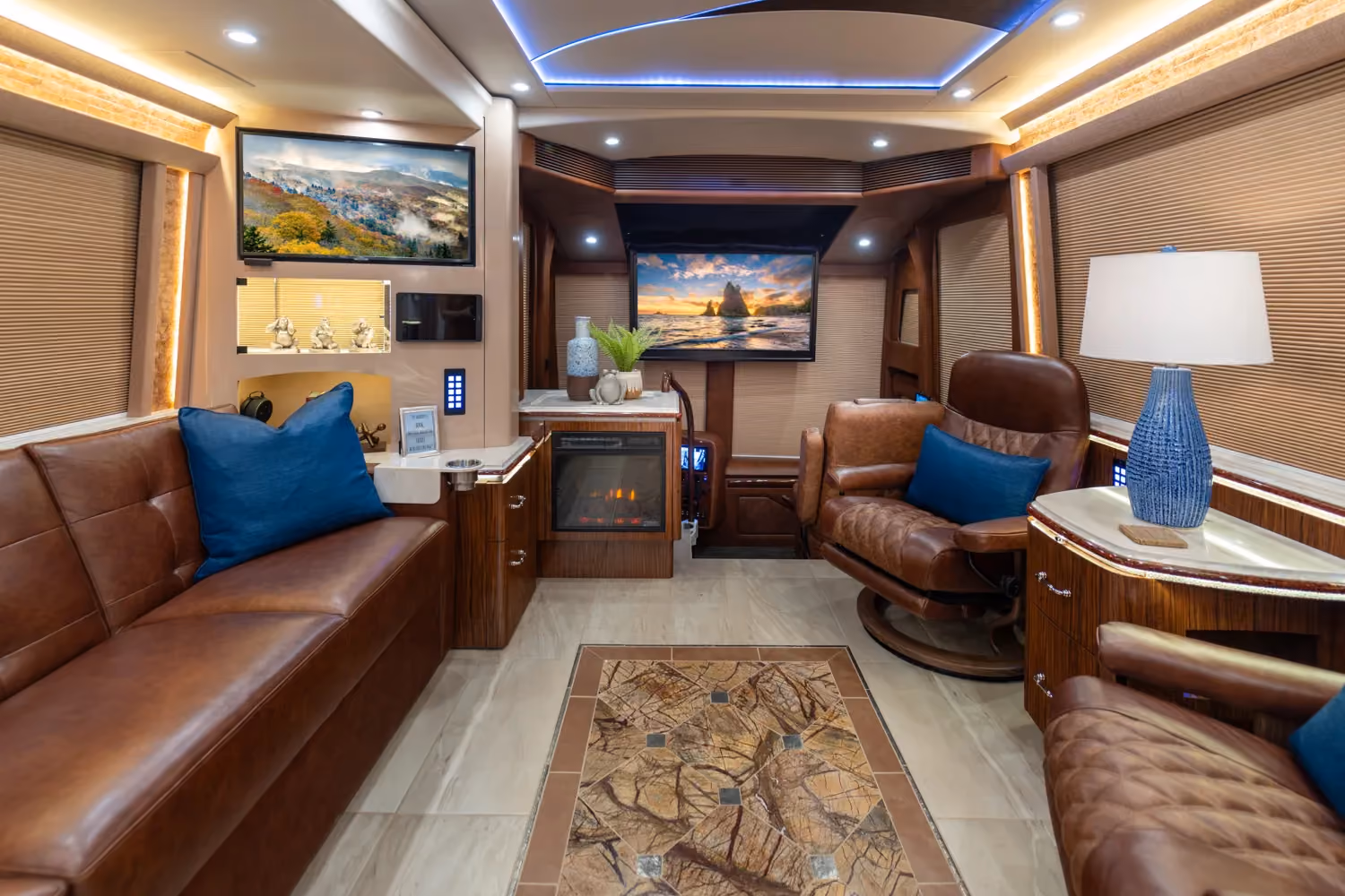 Marathon Coach #1370 | Luxury Motorcoach for Sale