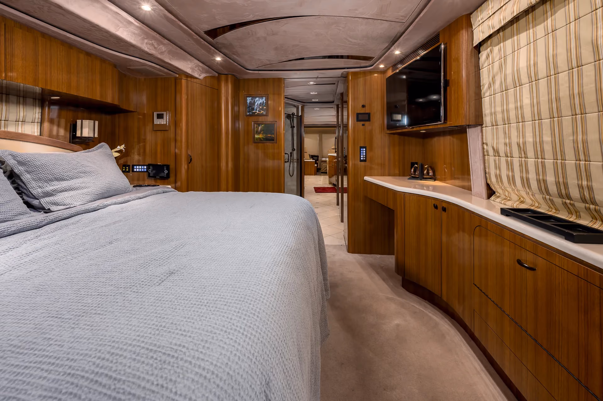 Interior bedroom detail of Marathon Coach 1208