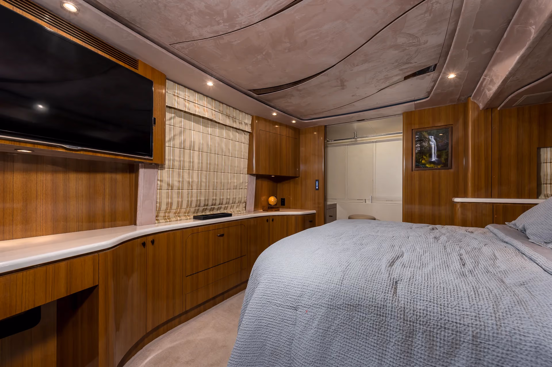Interior rear bedroom suite of Marathon Coach 1208