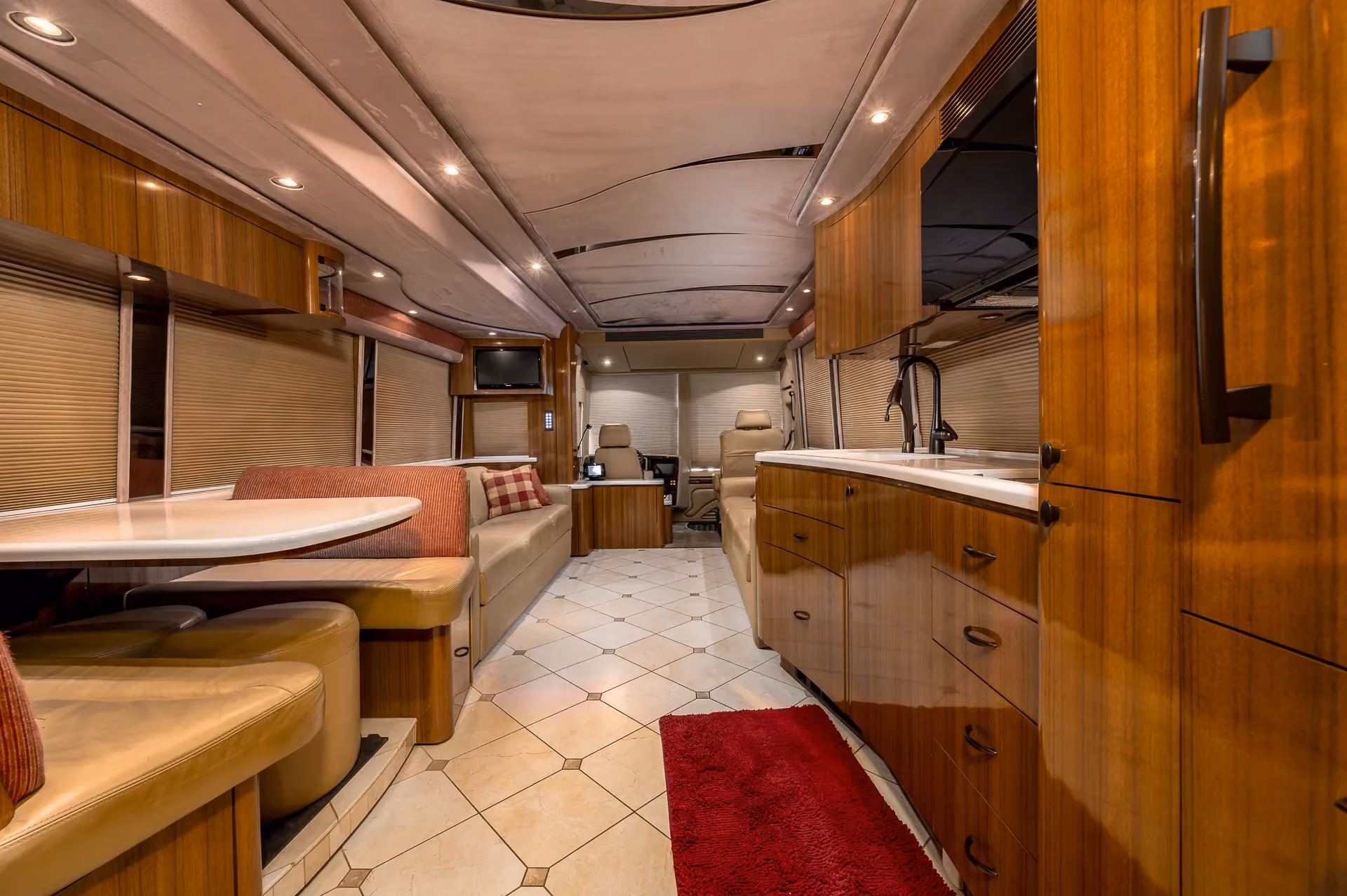 Interior cockpit of Marathon Coach 1208