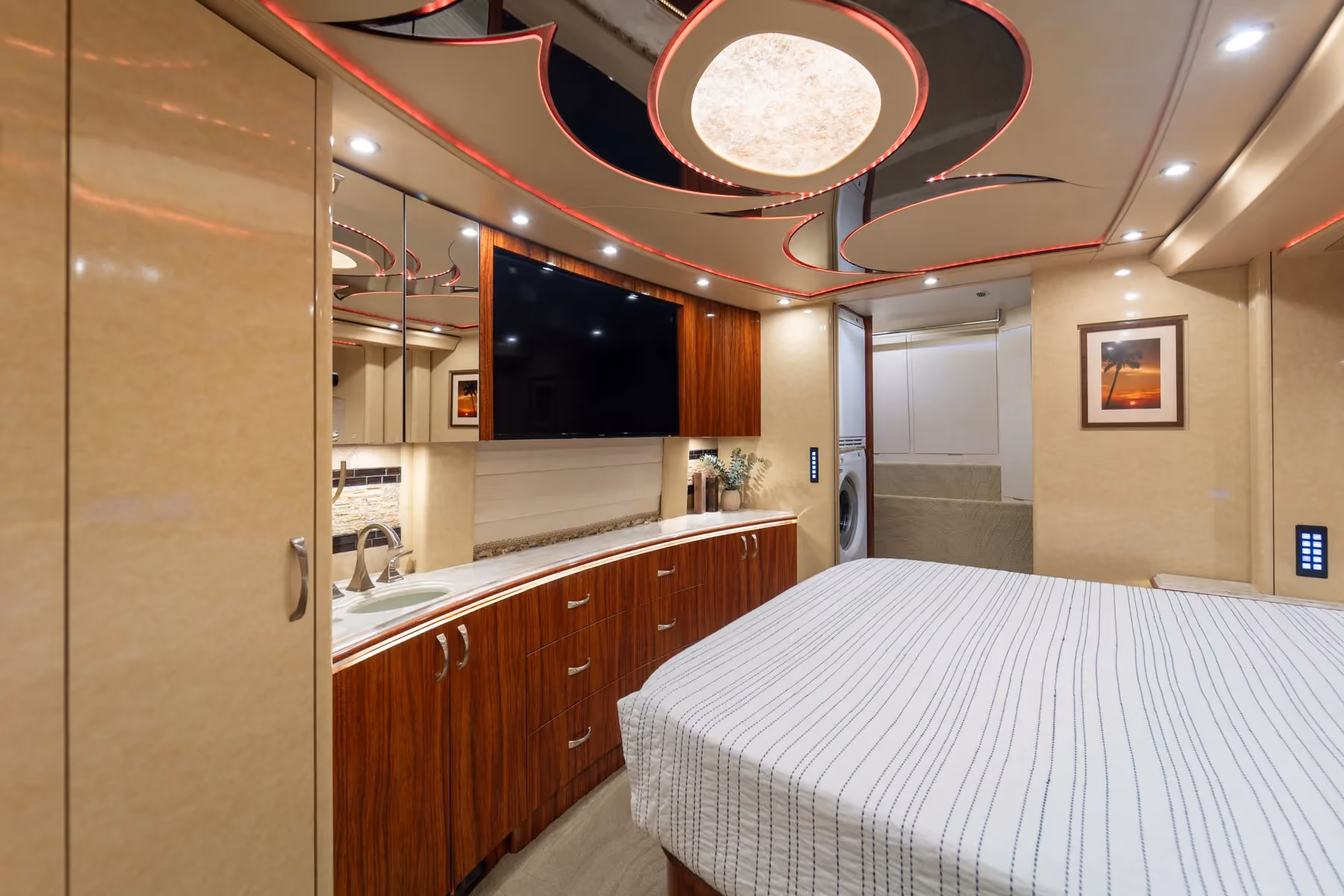 Interior bathroom vanity of Marathon Coach 1225